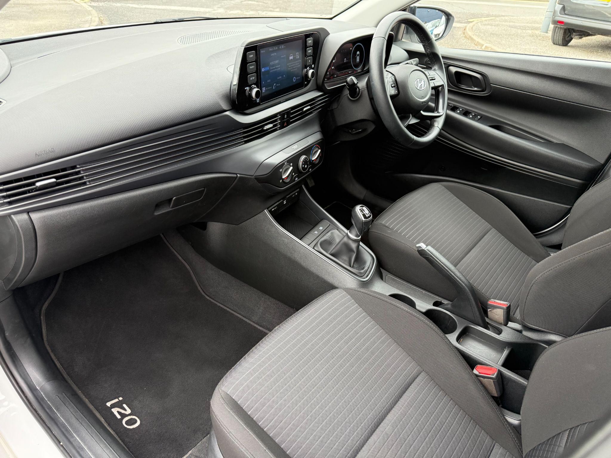 Hyundai i20 Image 10