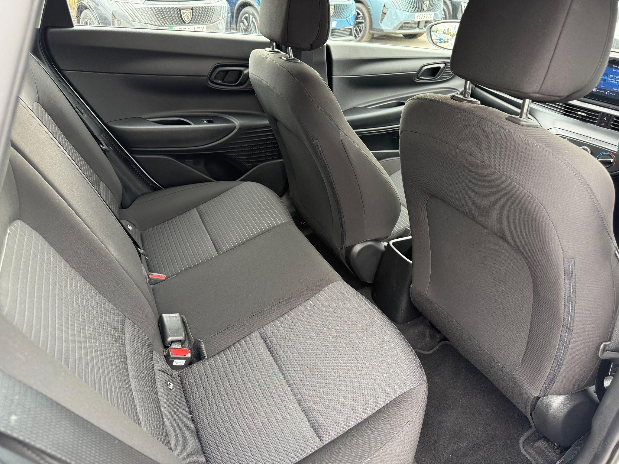 Hyundai i20 Image 14