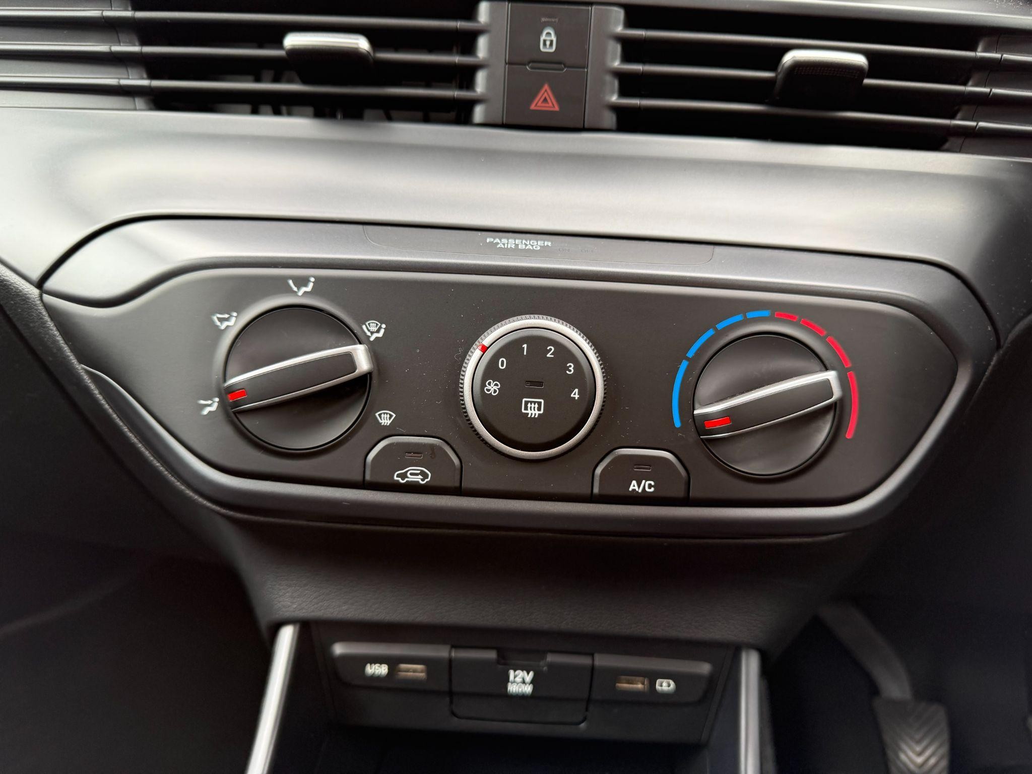 Hyundai i20 Image 25