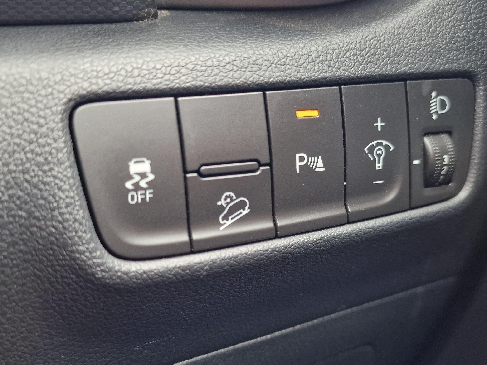 Hyundai KONA Image 23