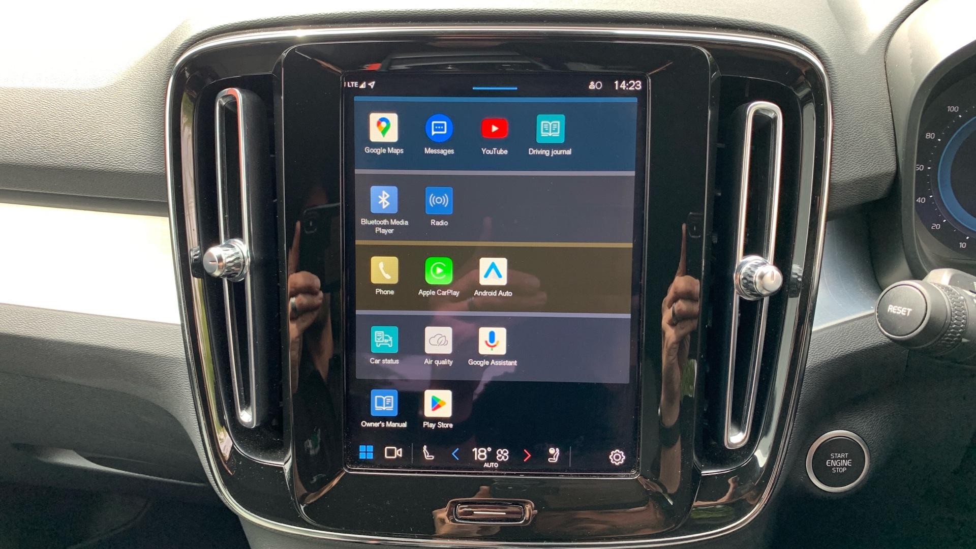 Volvo XC40 Image 12