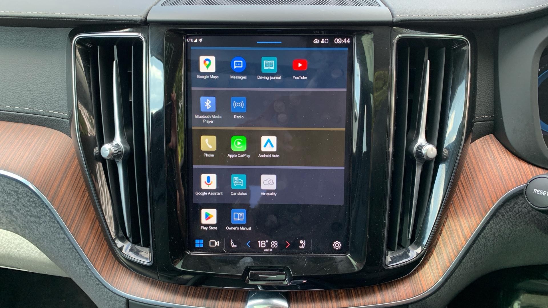 Volvo XC60 Image 12