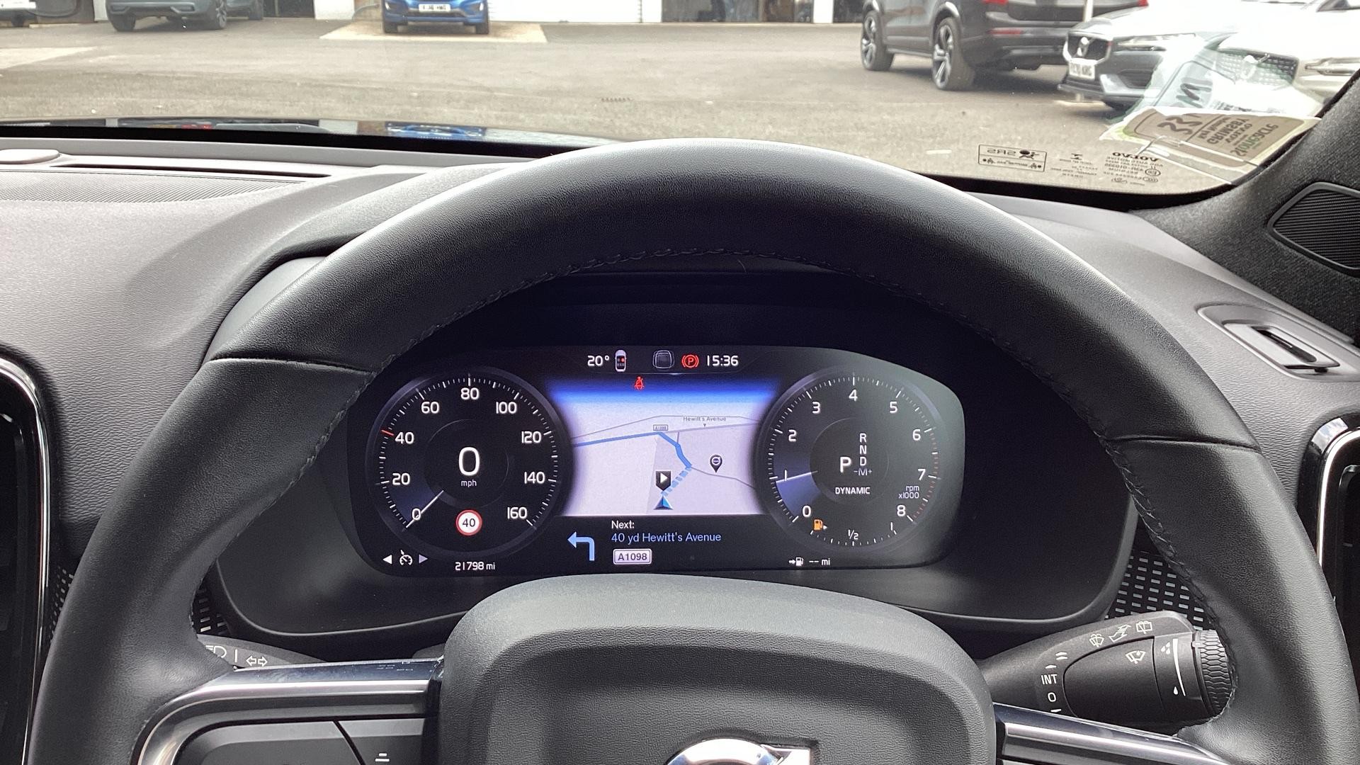 Volvo XC40 Image 11