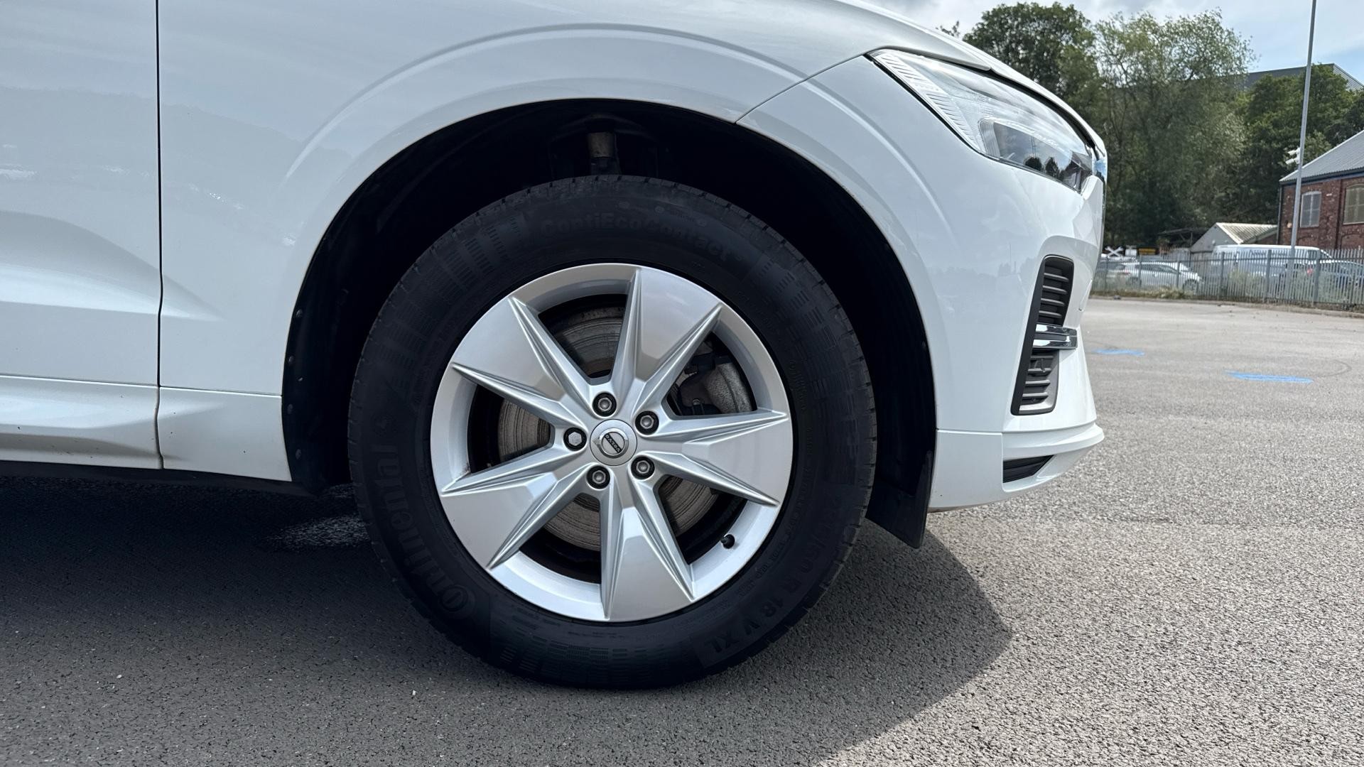 Volvo XC60 Image 9