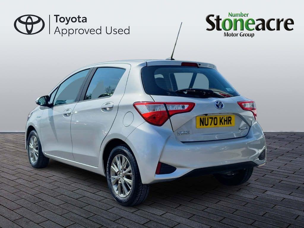 Toyota Yaris Image 6