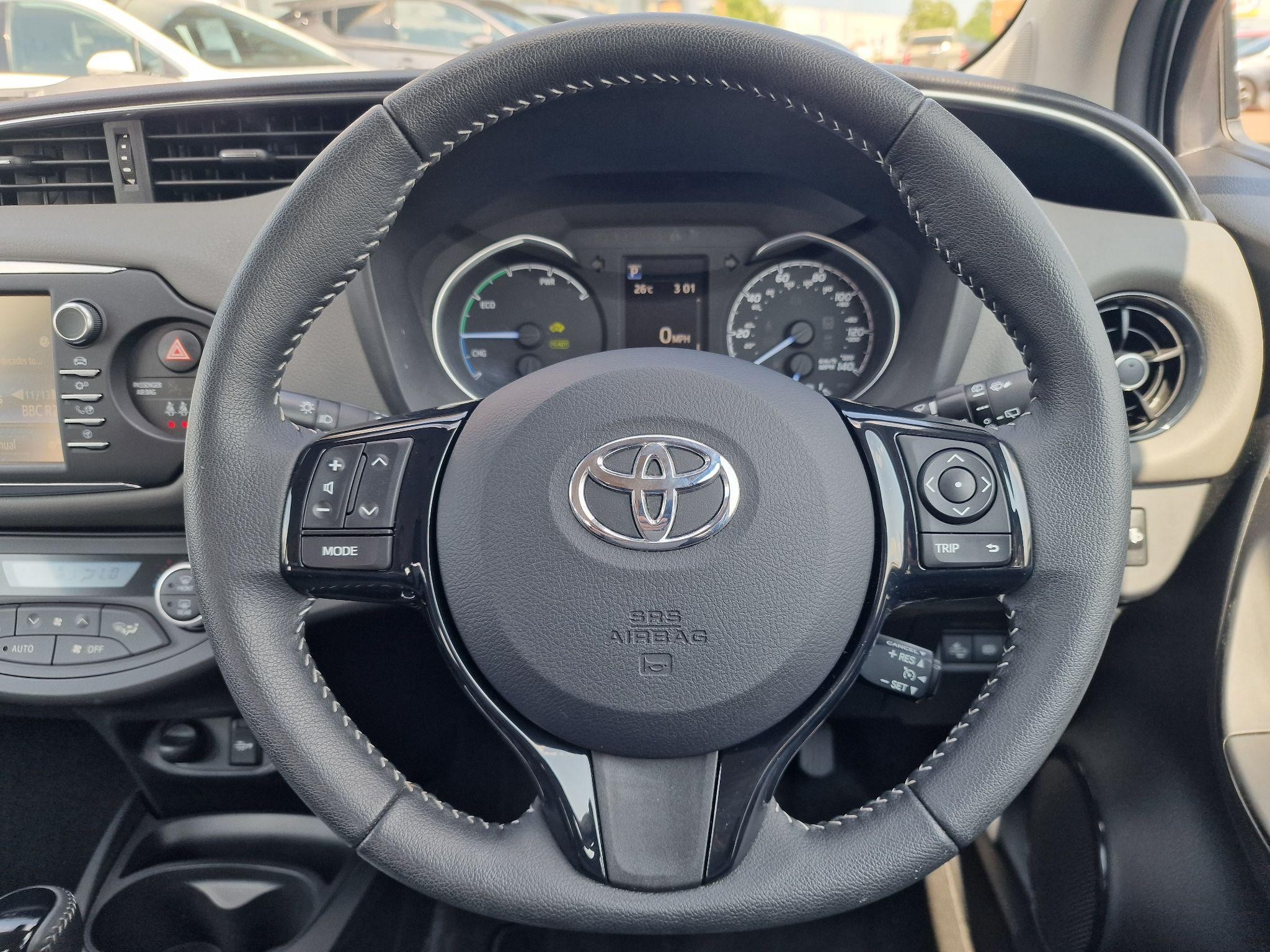Toyota Yaris Image 10
