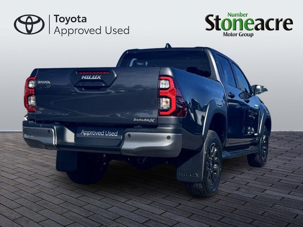 Toyota Hilux Image 5