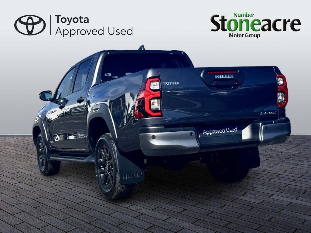 Toyota Hilux Image 7