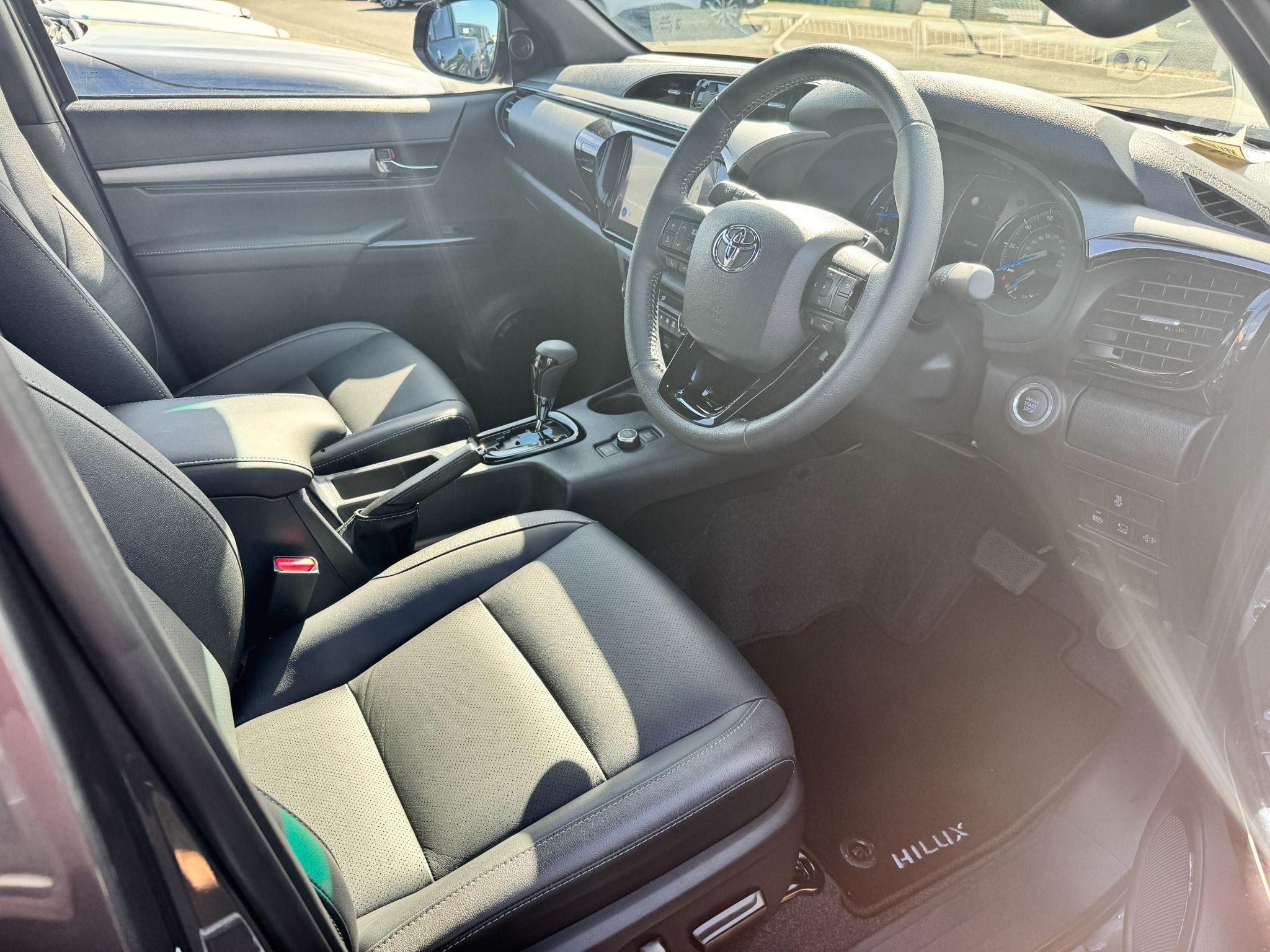 Toyota Hilux Image 13