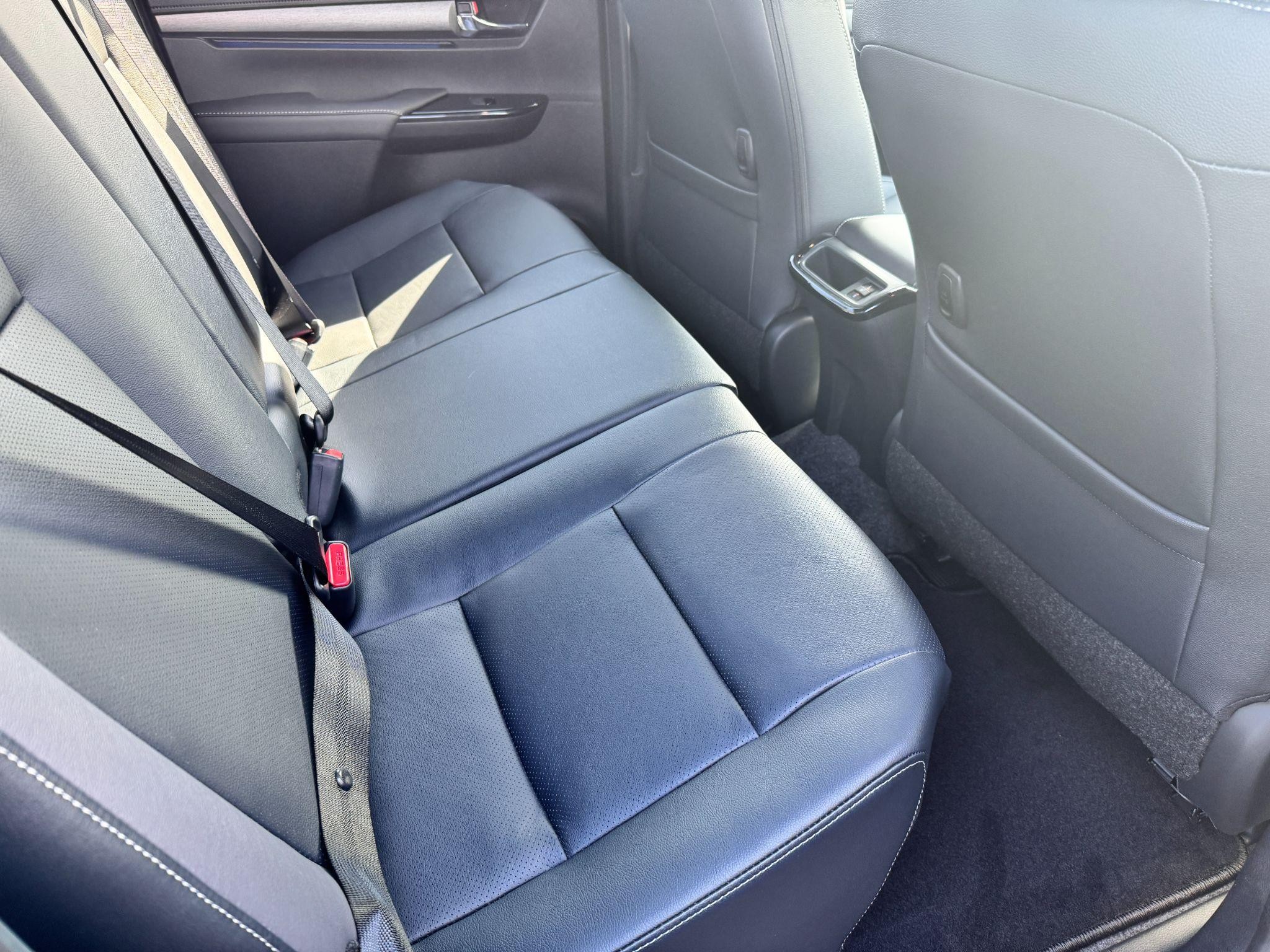Toyota Hilux Image 14