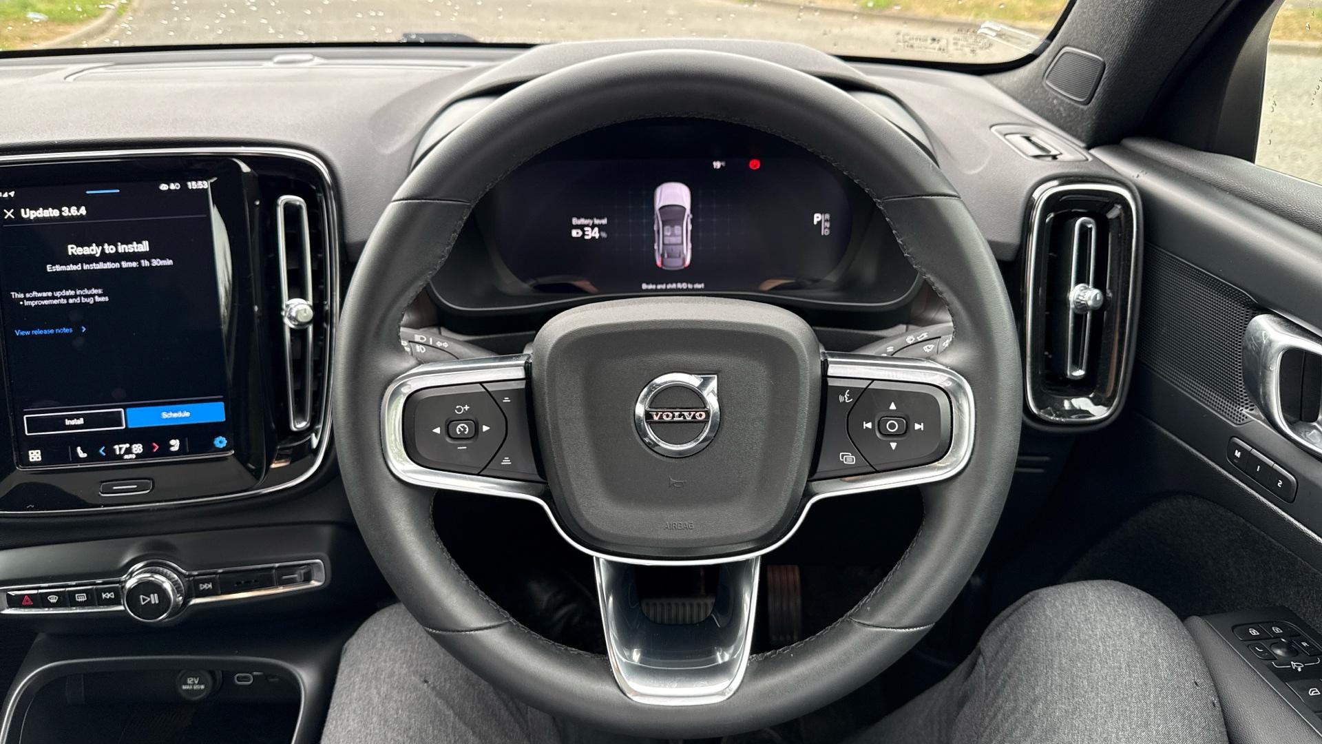 Volvo C40 Image 10