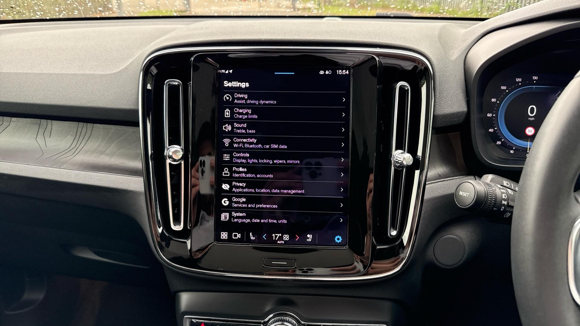 Volvo C40 Image 16