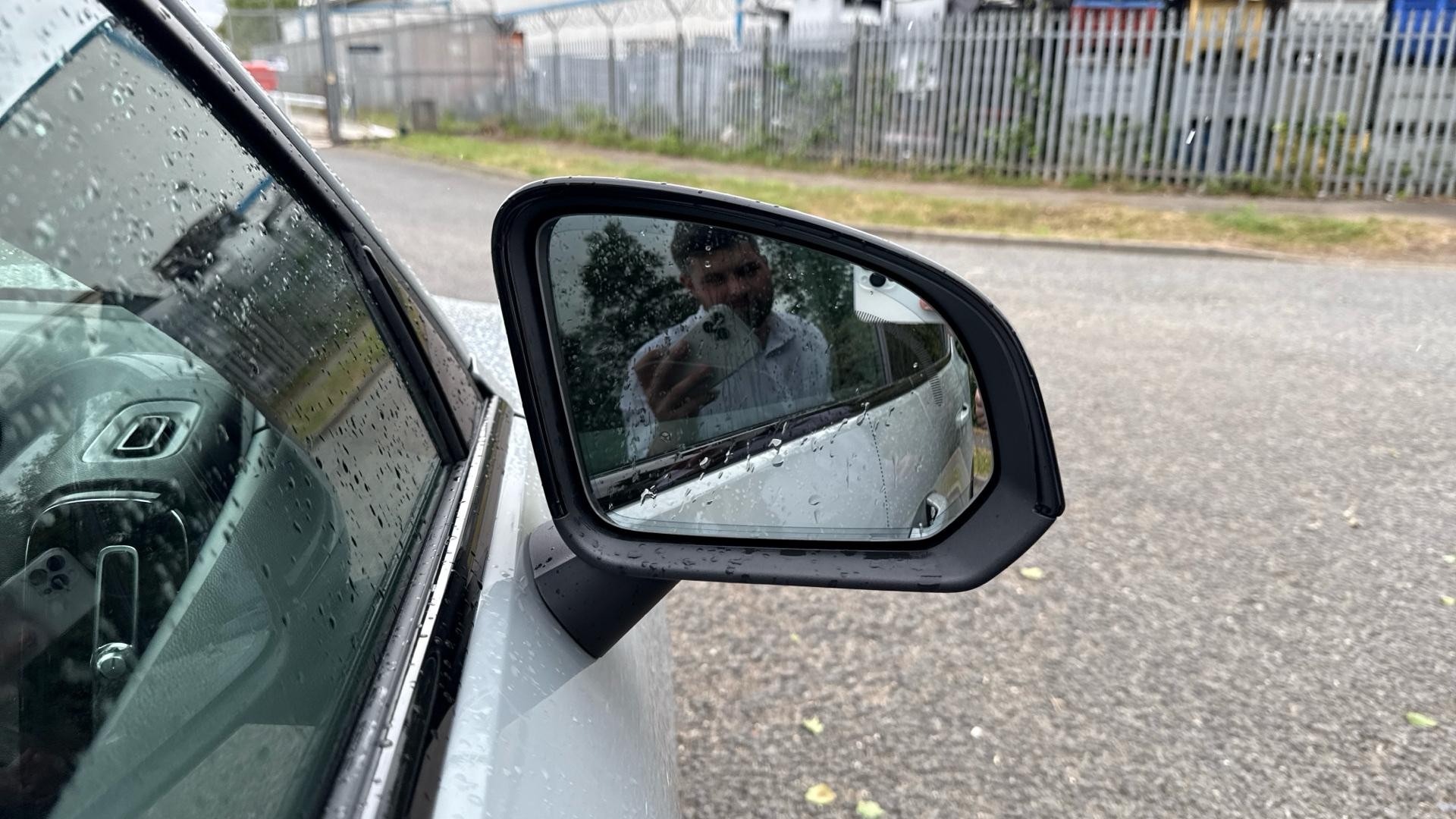 Volvo C40 Image 28