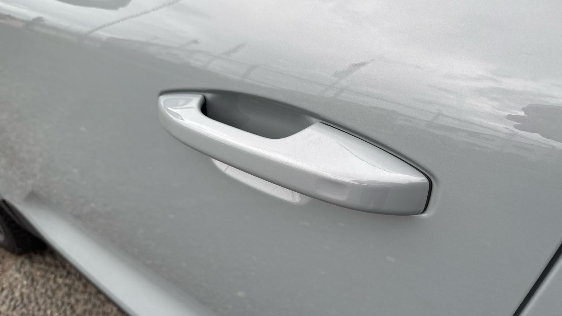Volvo C40 Image 31