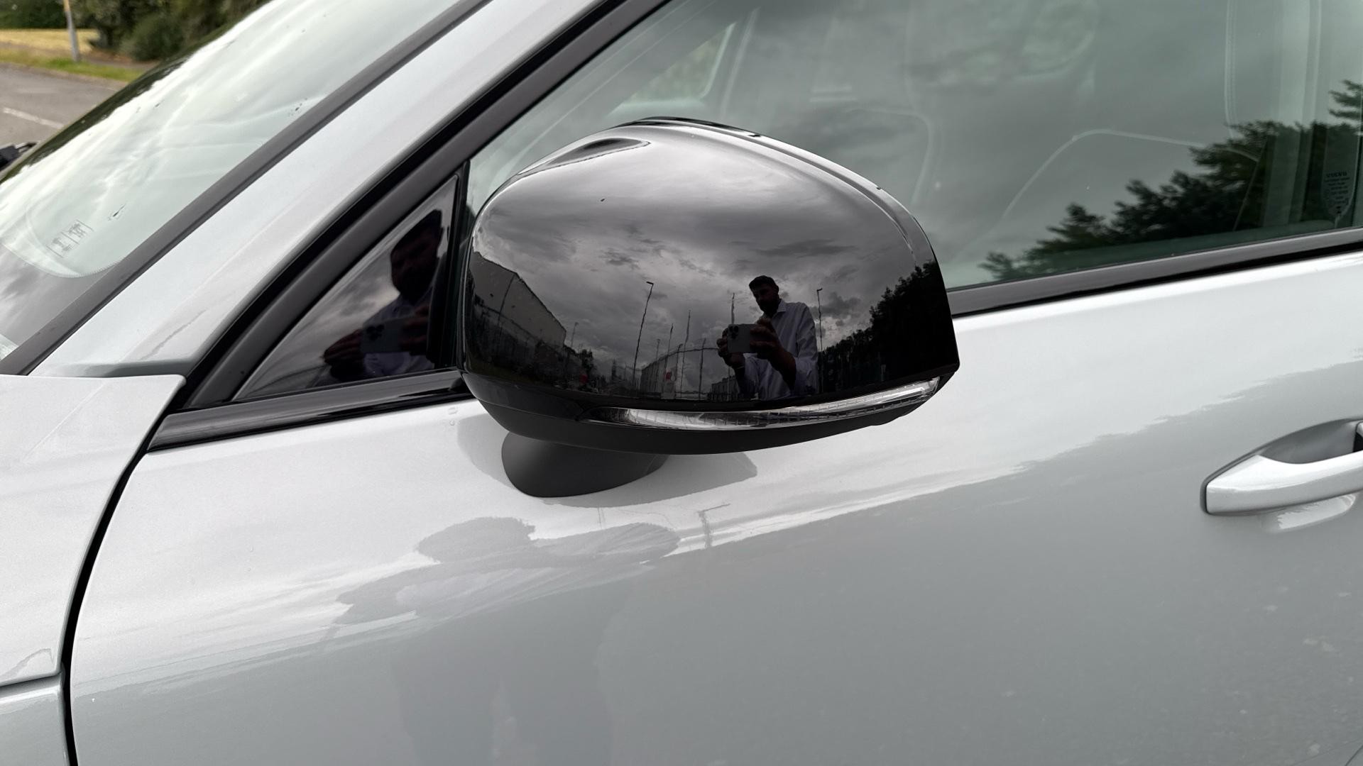 Volvo C40 Image 32