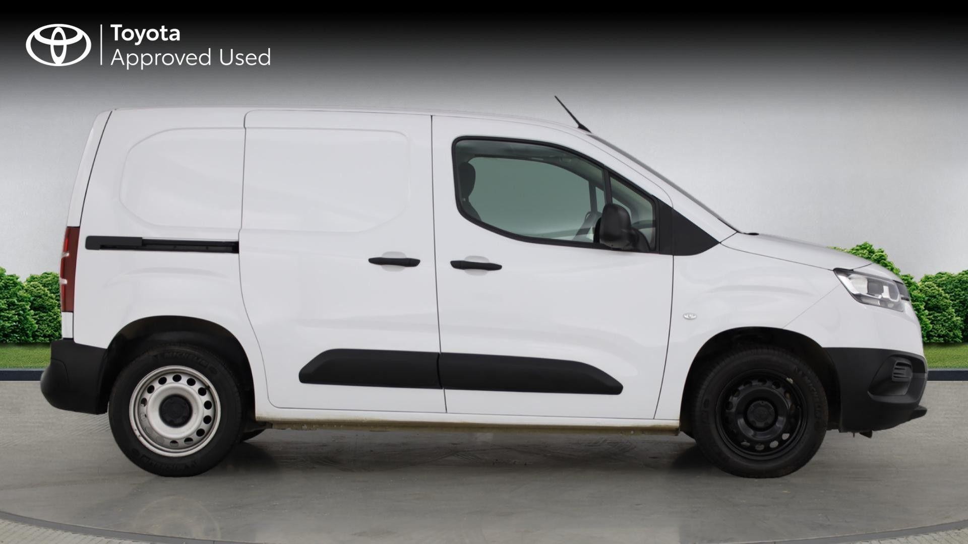 Toyota Proace City Image 4