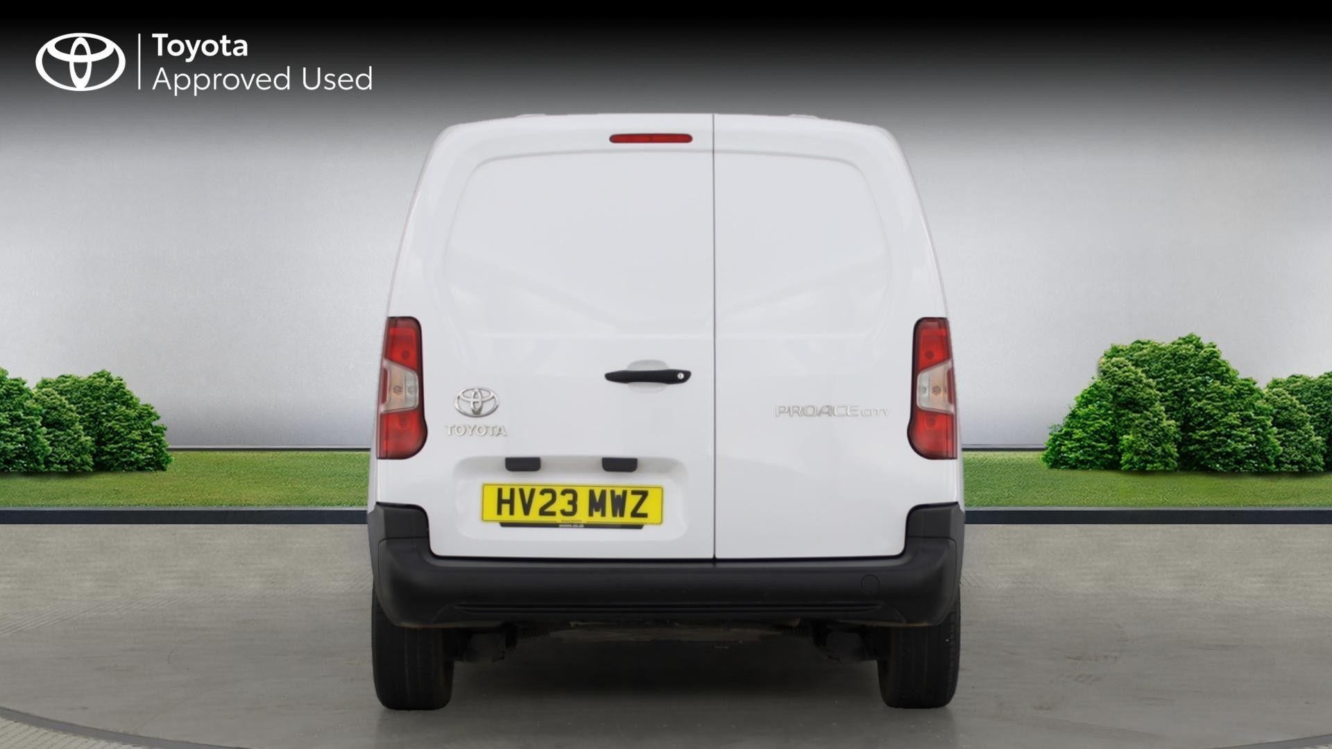 Toyota Proace City Image 6