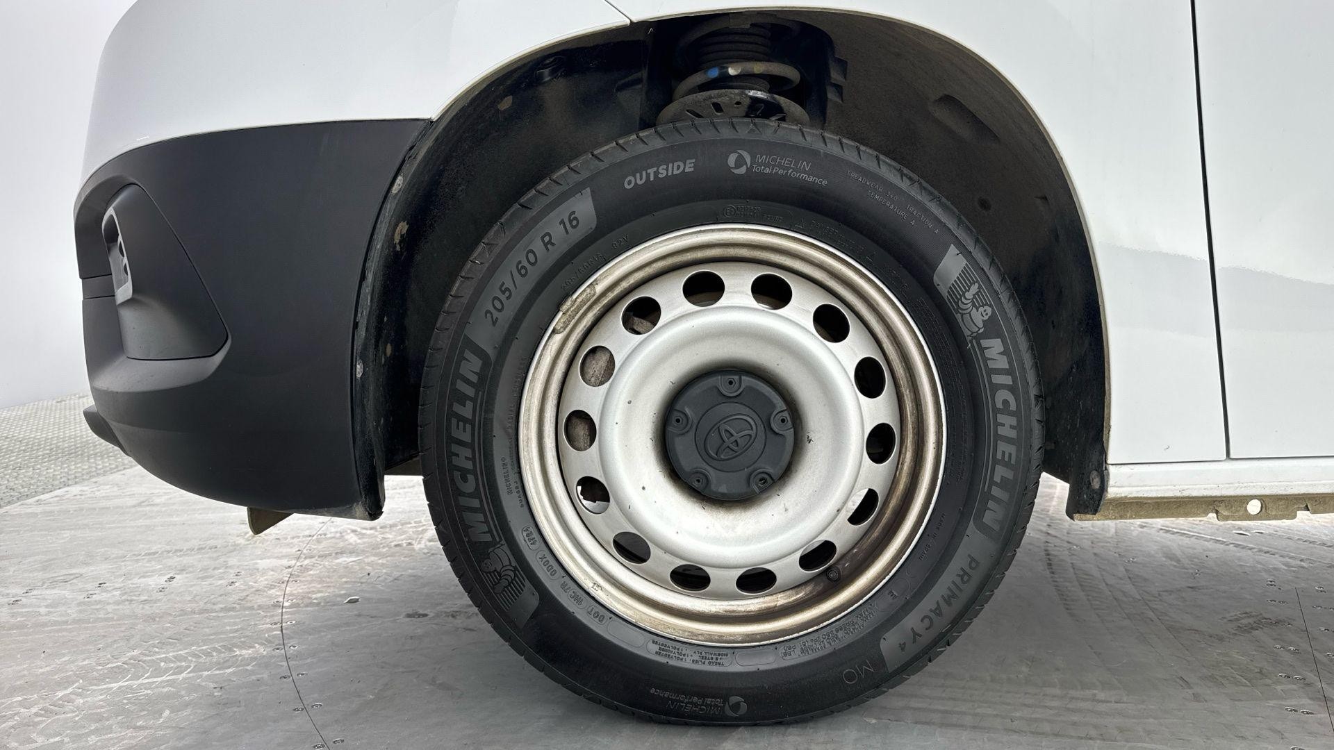 Toyota Proace City Image 11