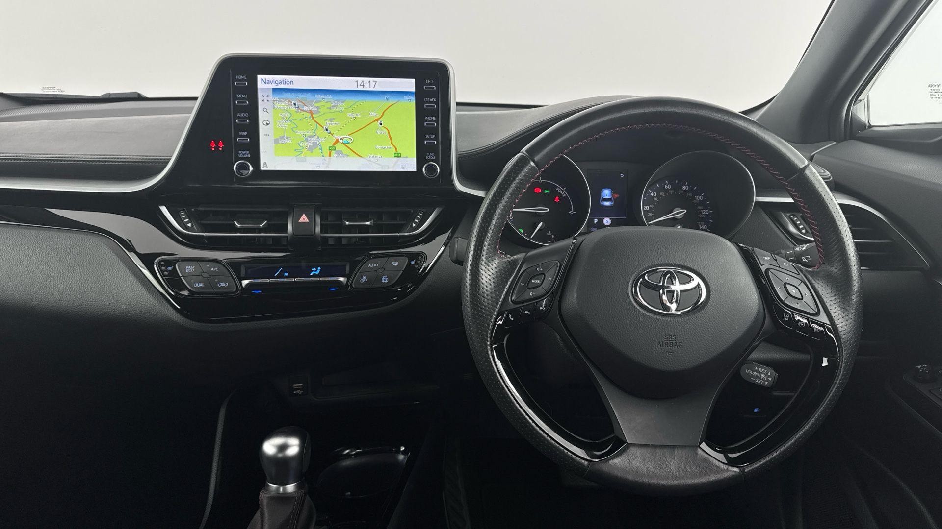 Toyota C-HR Image 14