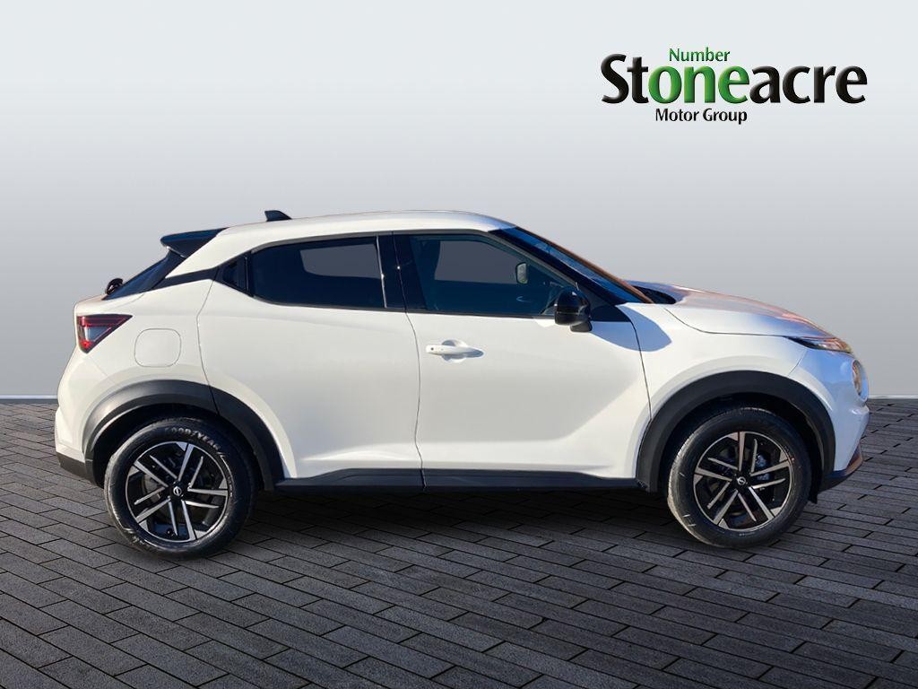 Nissan Juke Image 2