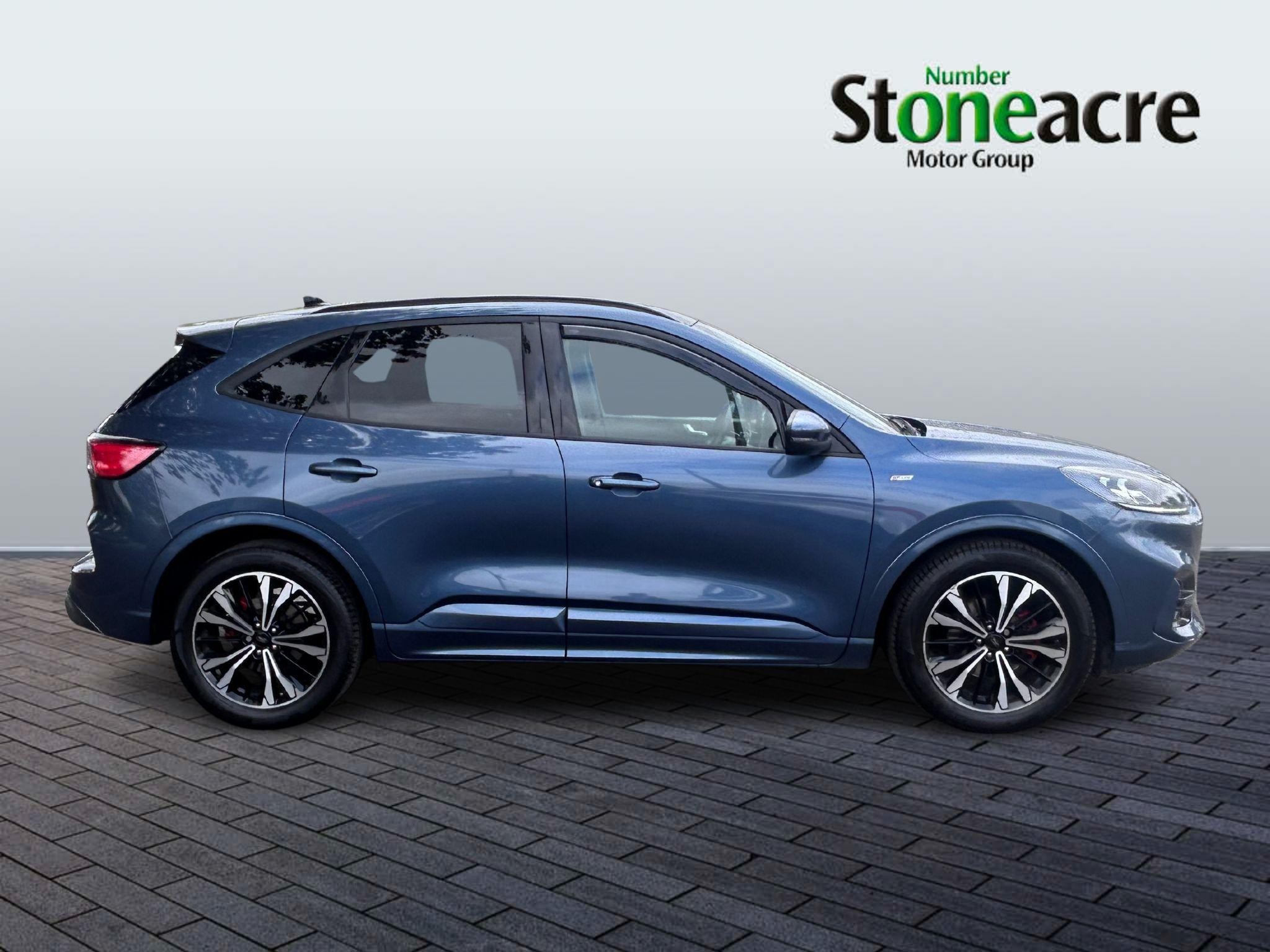 Ford Kuga Image 2