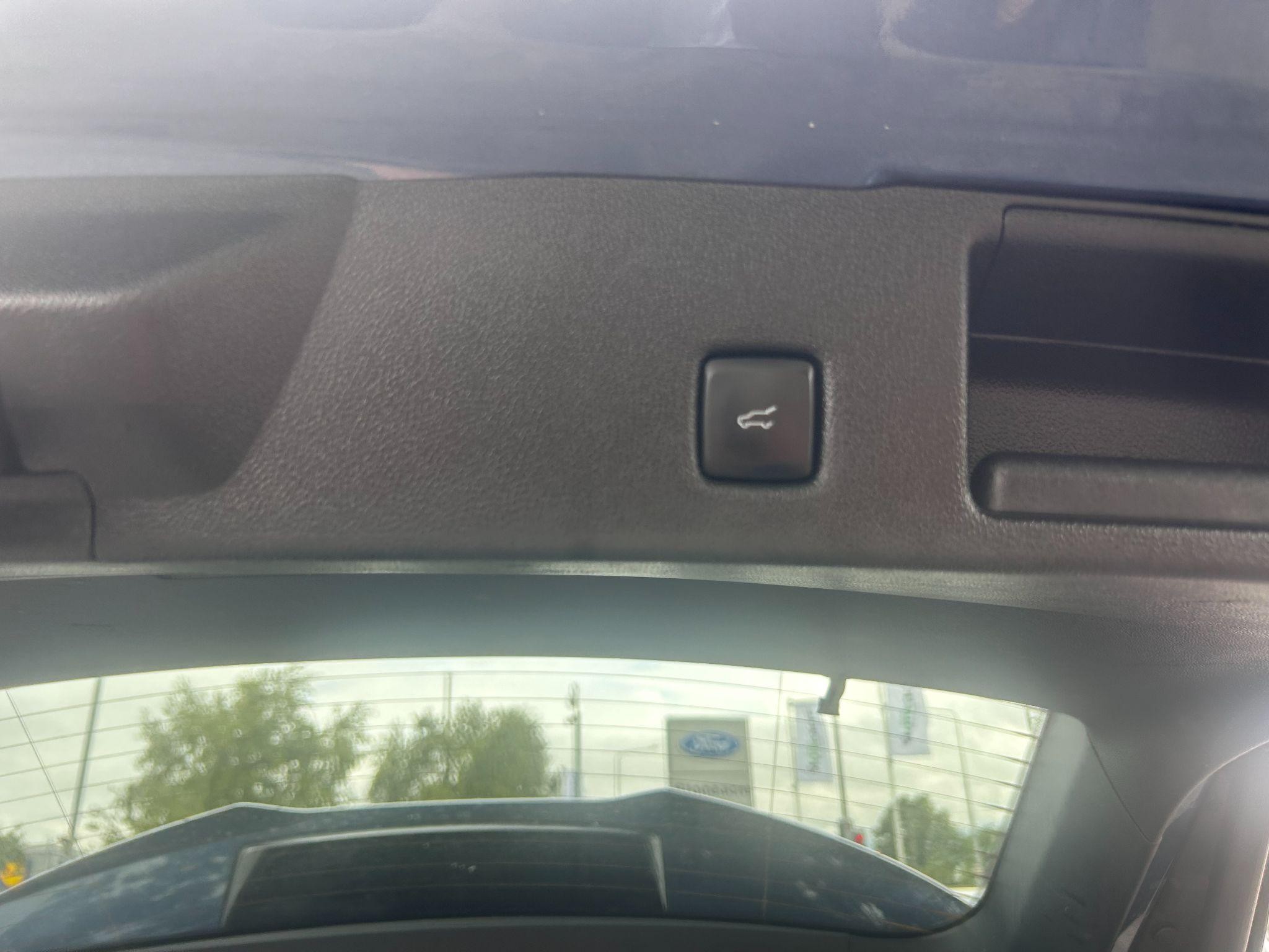 Ford Kuga Image 10