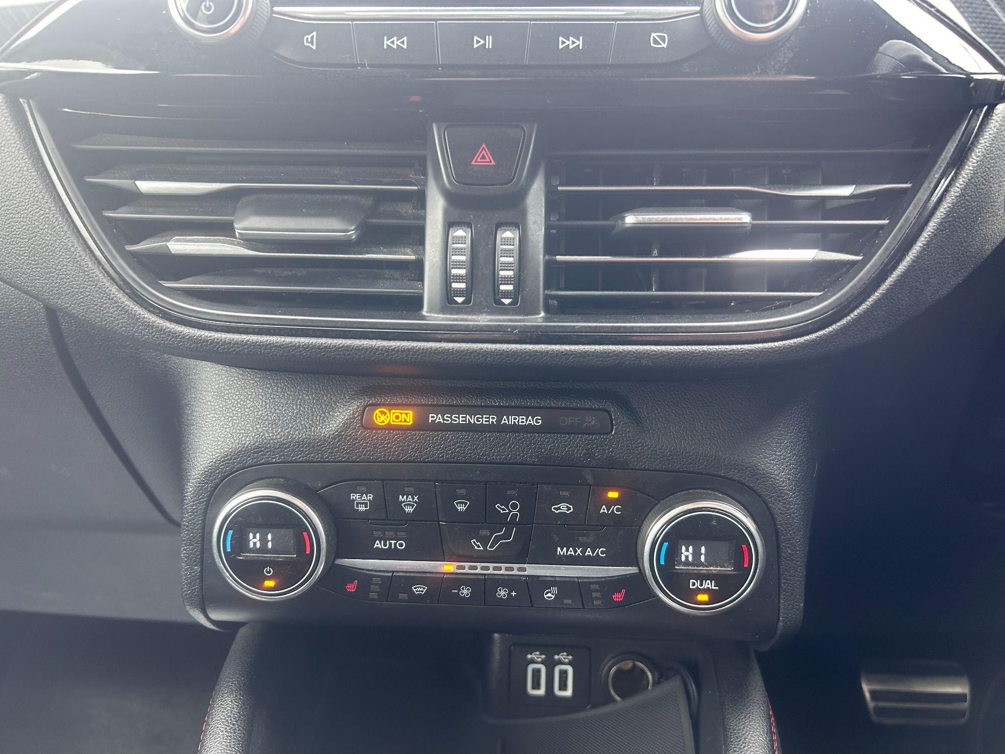 Ford Kuga Image 17