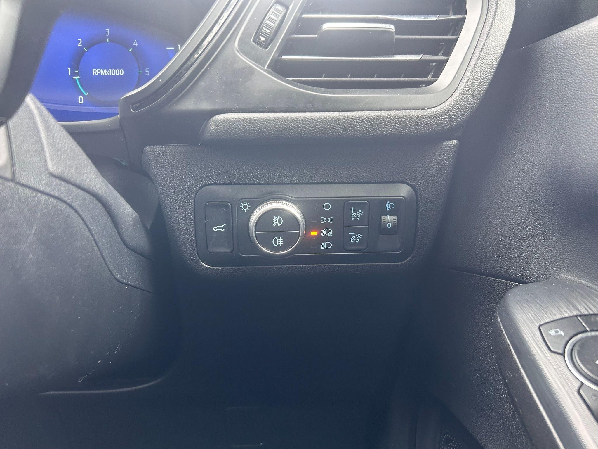 Ford Kuga Image 18