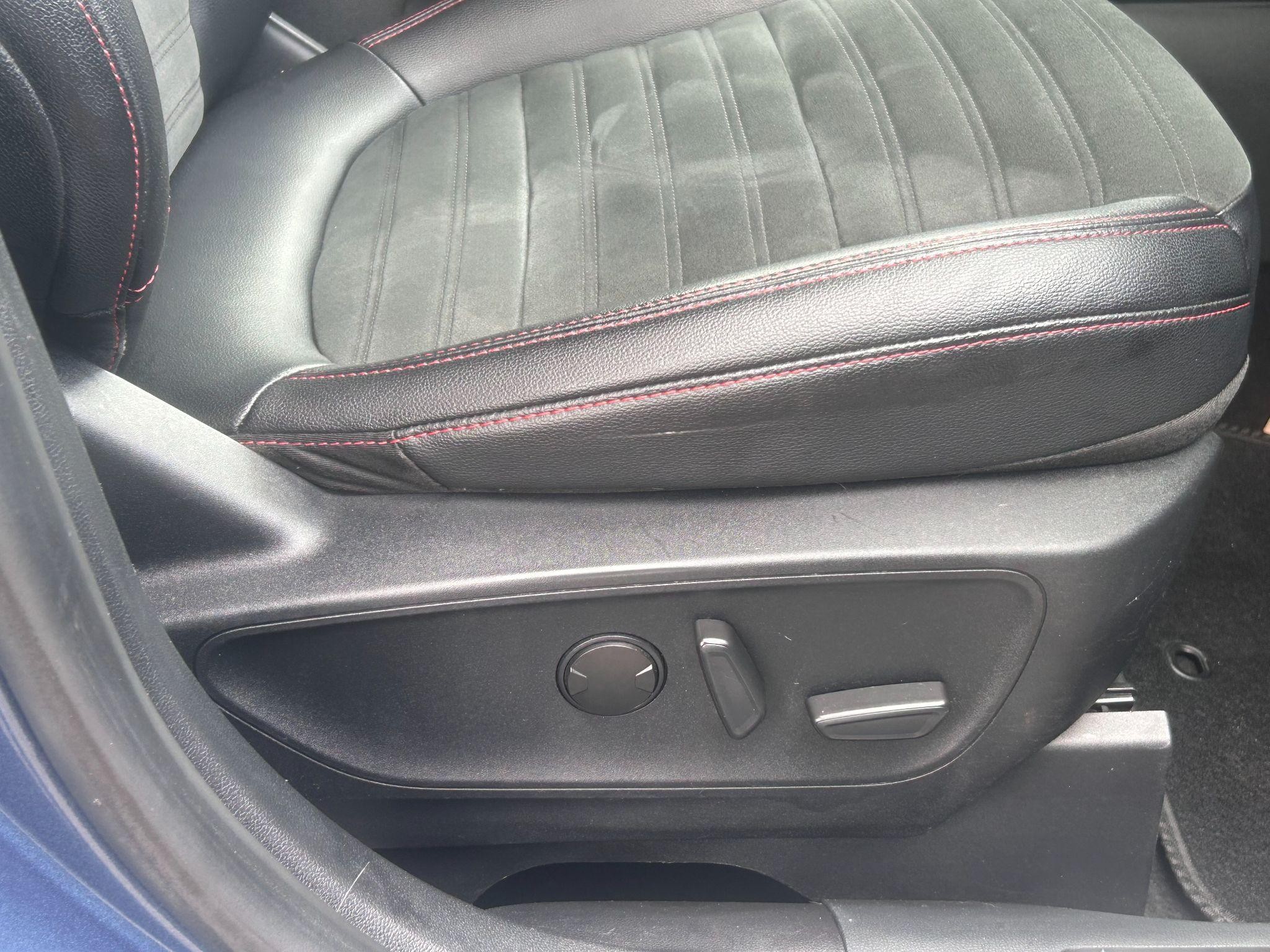 Ford Kuga Image 24