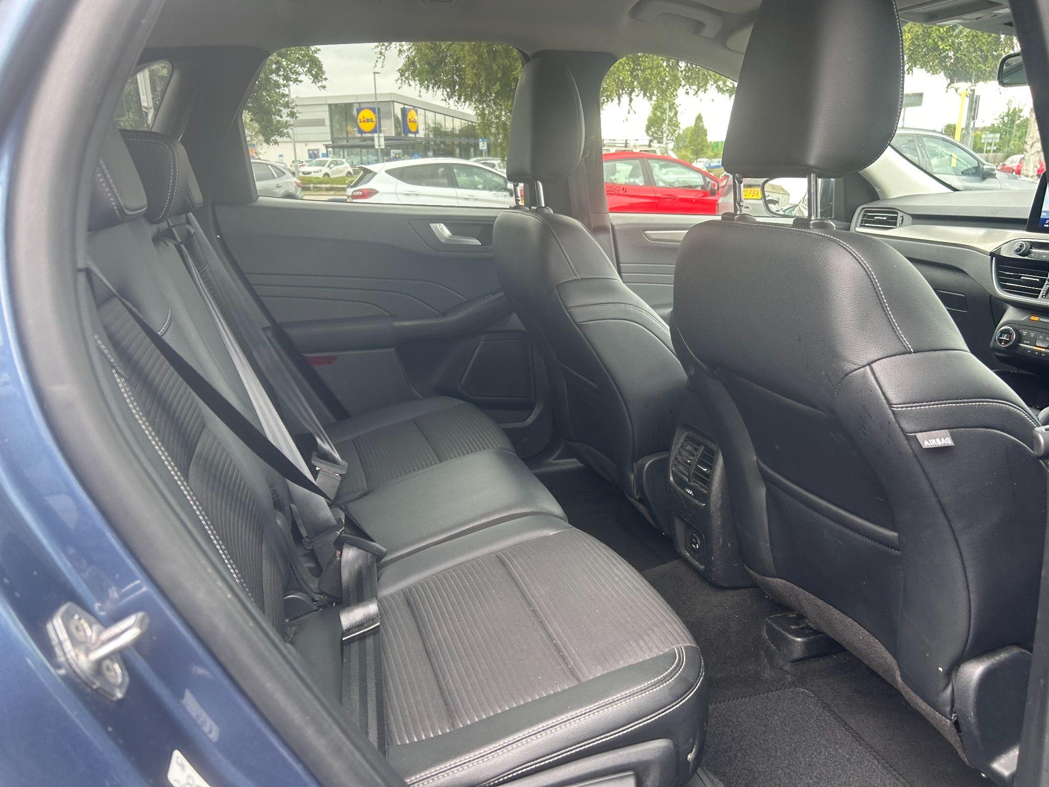 Ford Kuga Image 20
