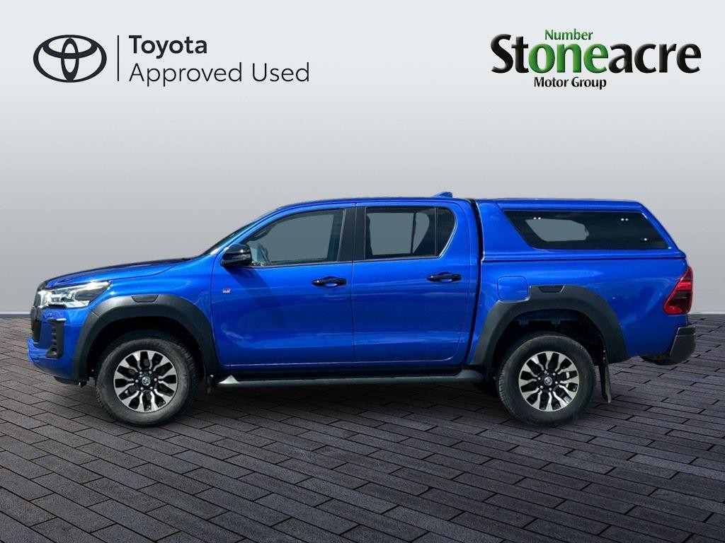 Toyota Hilux Image 8