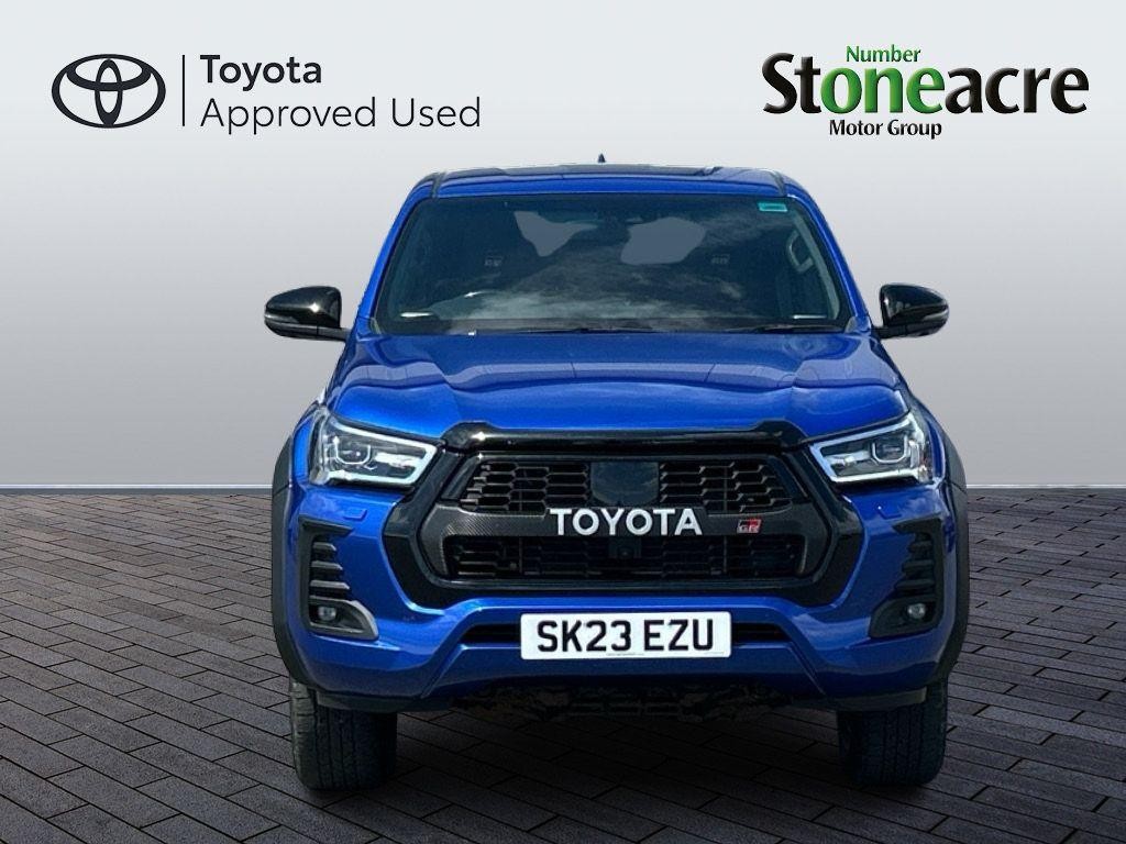 Toyota Hilux Image 10