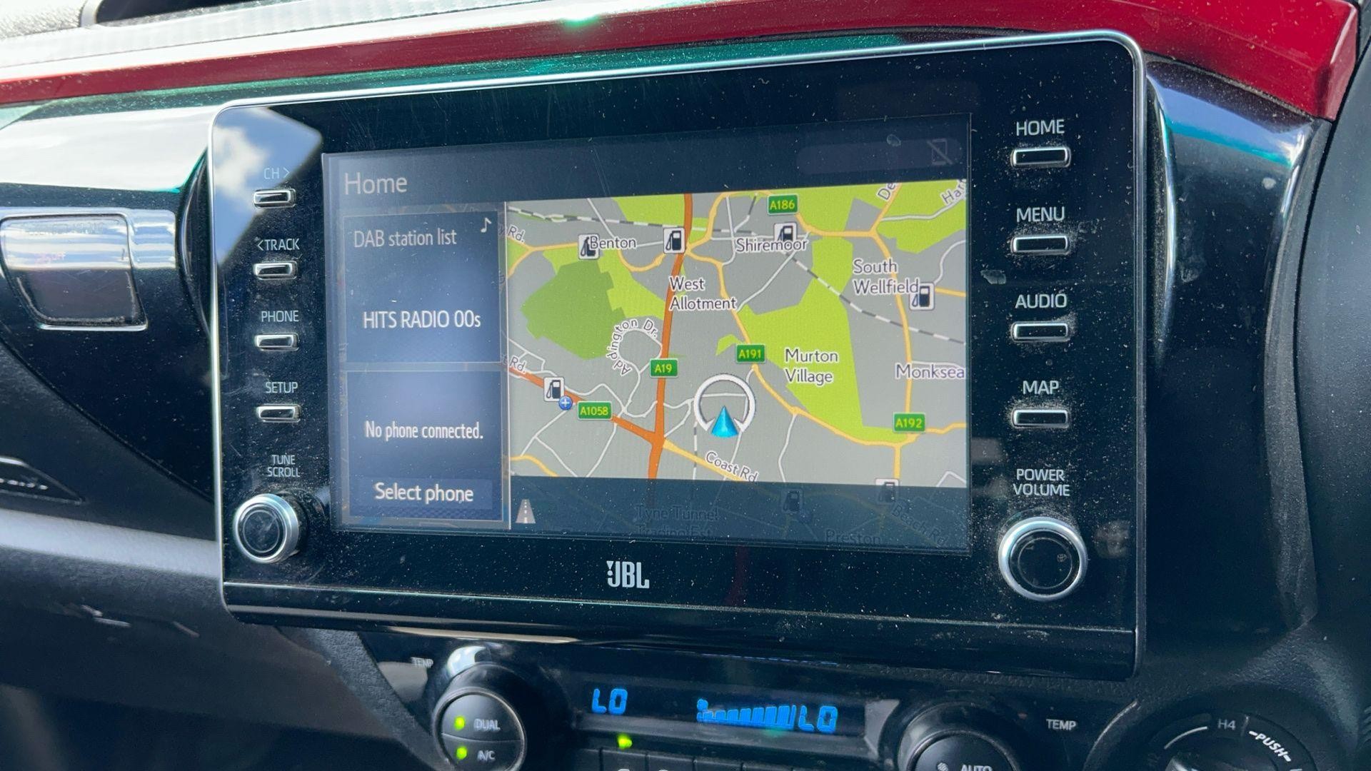 Toyota Hilux Image 23