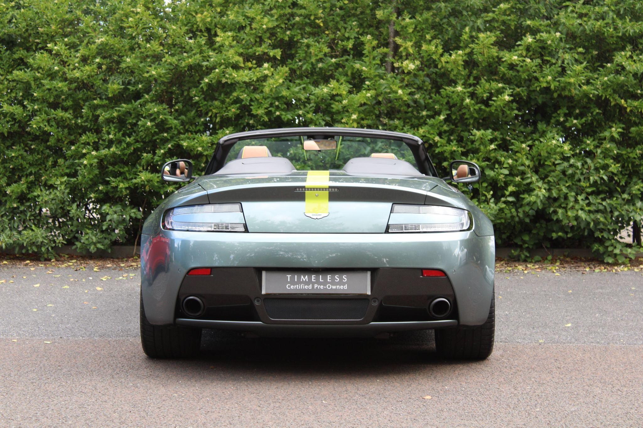 Aston Martin Vantage Image 16