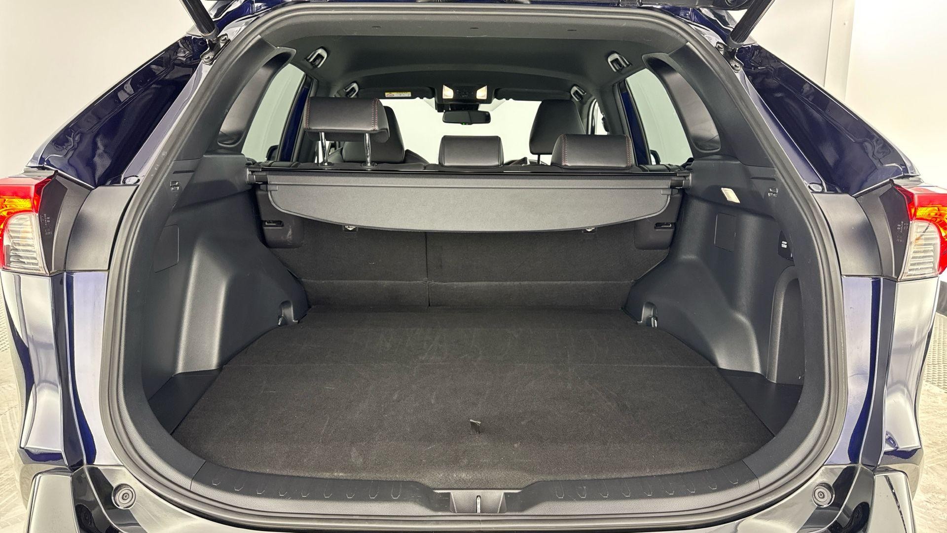 Toyota RAV4 Image 12