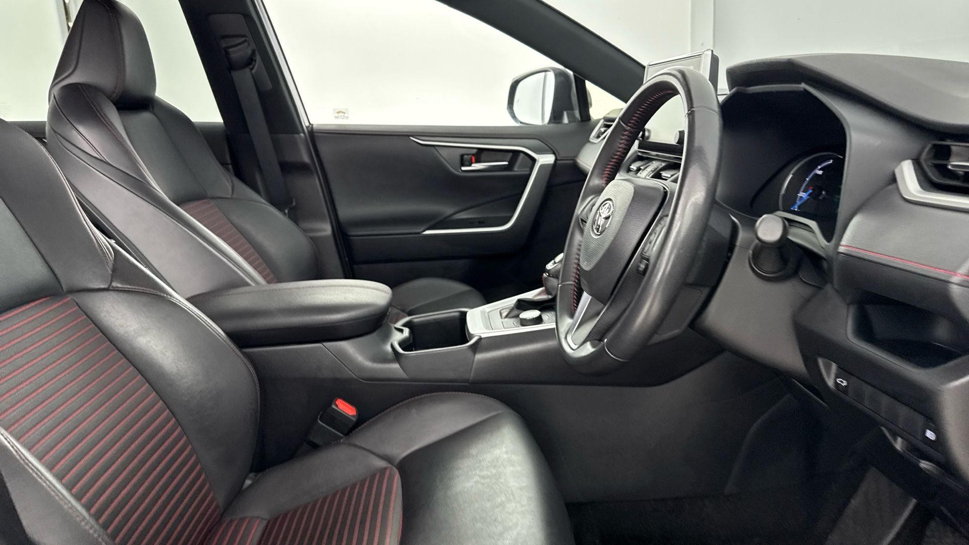 Toyota RAV4 Image 19