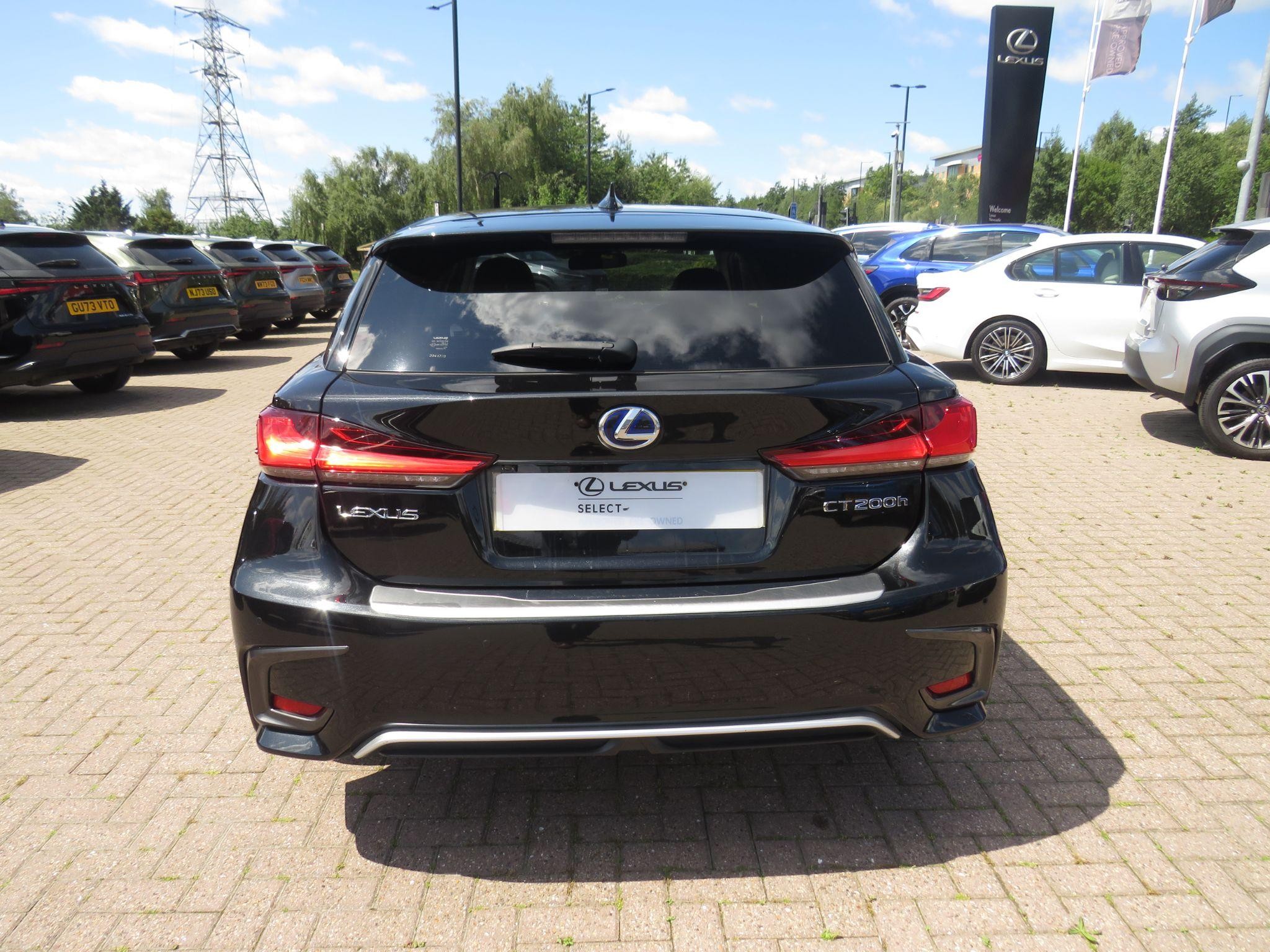 Lexus CT Image 6