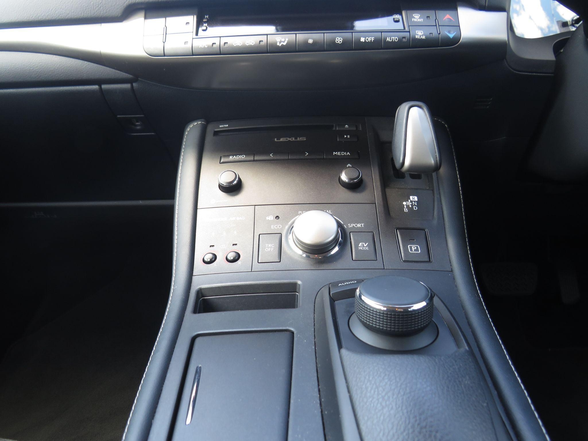 Lexus CT Image 18
