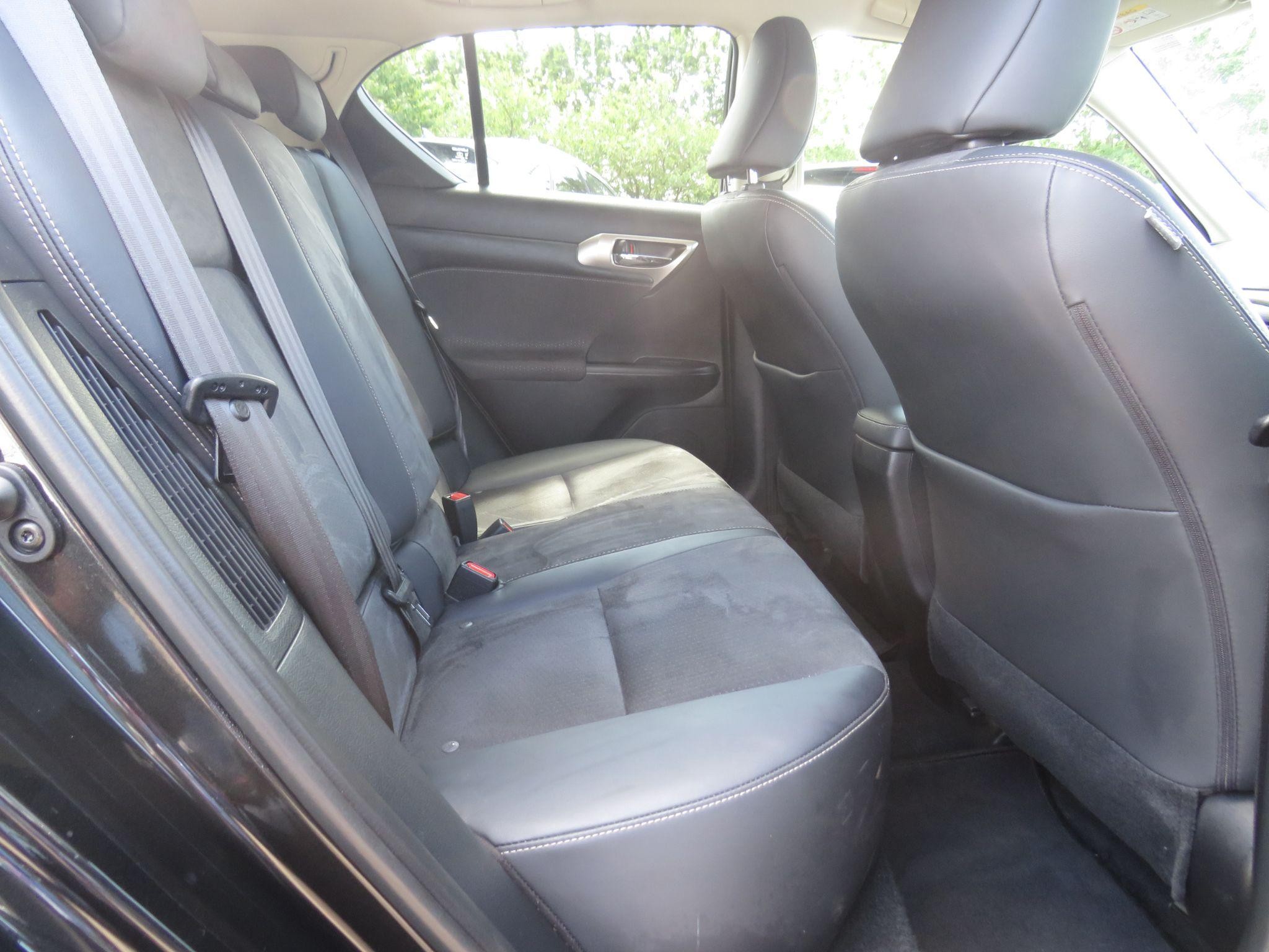 Lexus CT Image 19