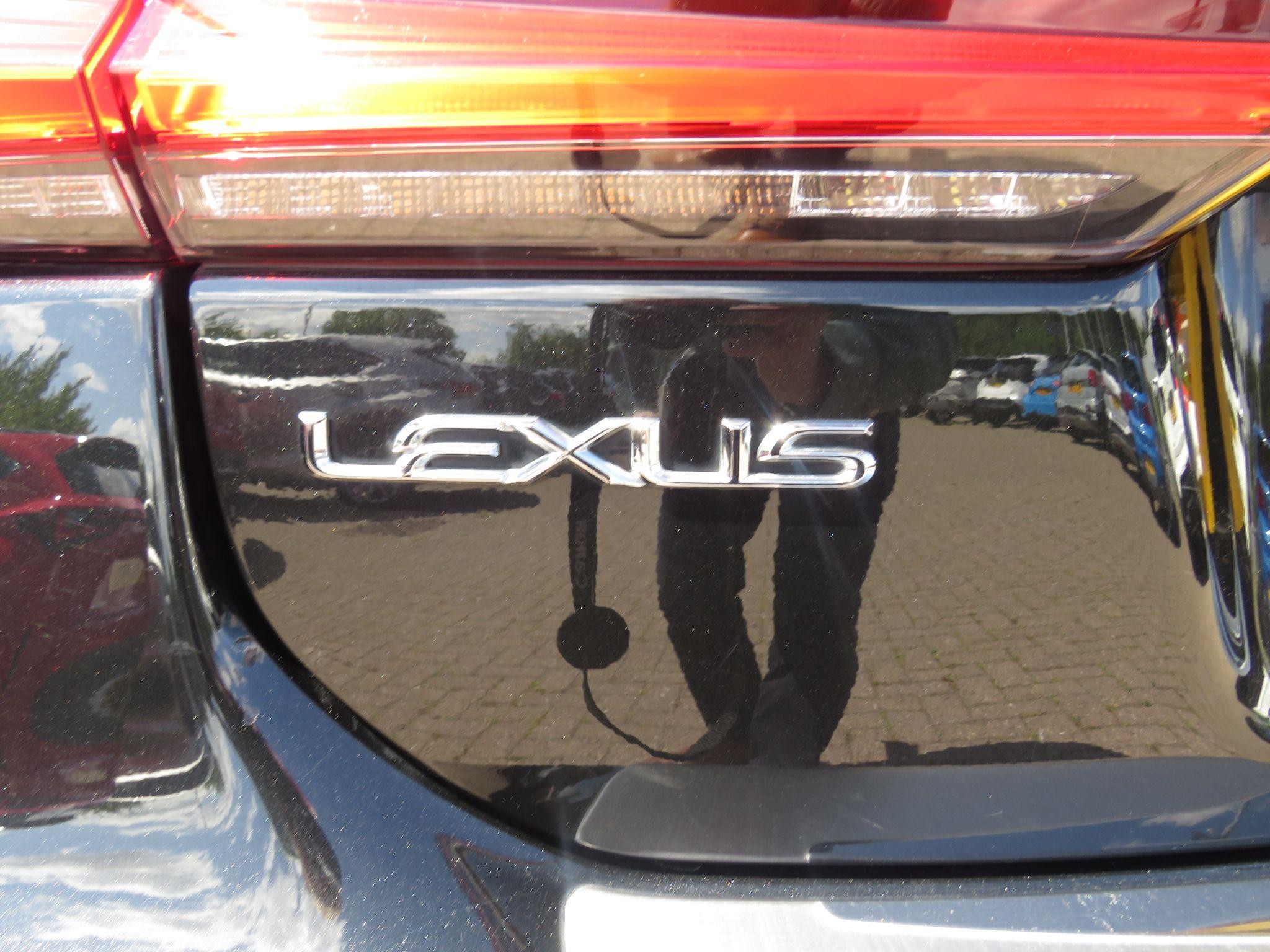 Lexus CT Image 23