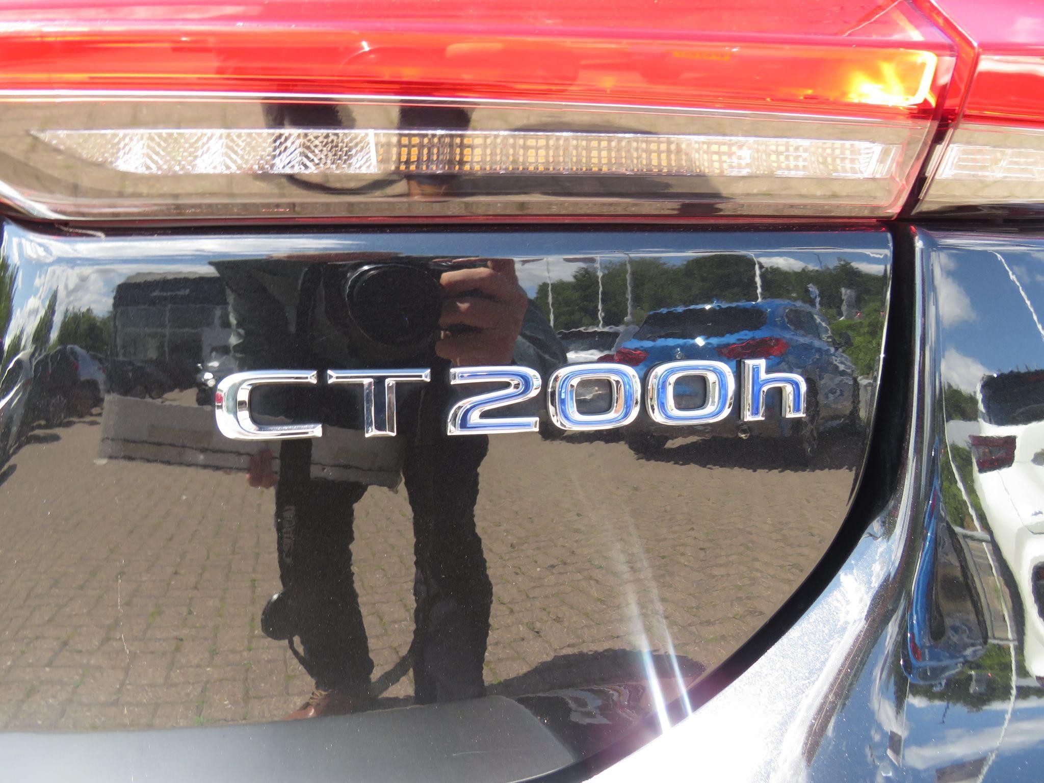 Lexus CT Image 24