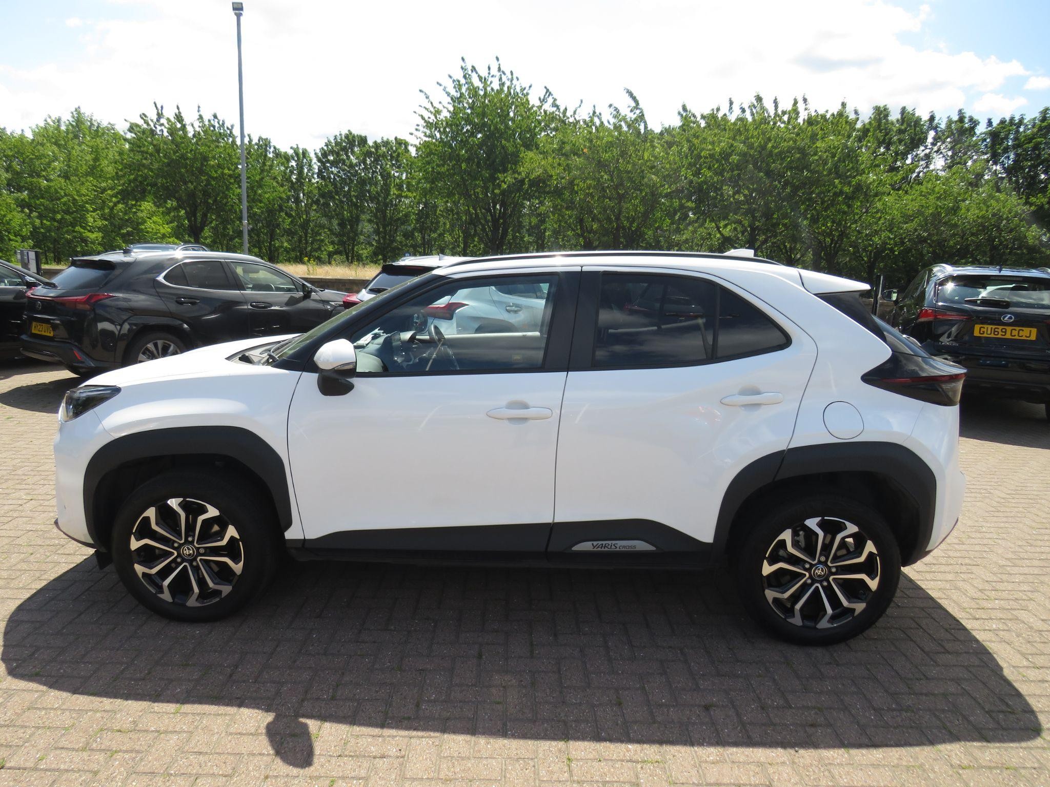 Toyota Yaris Cross Image 8