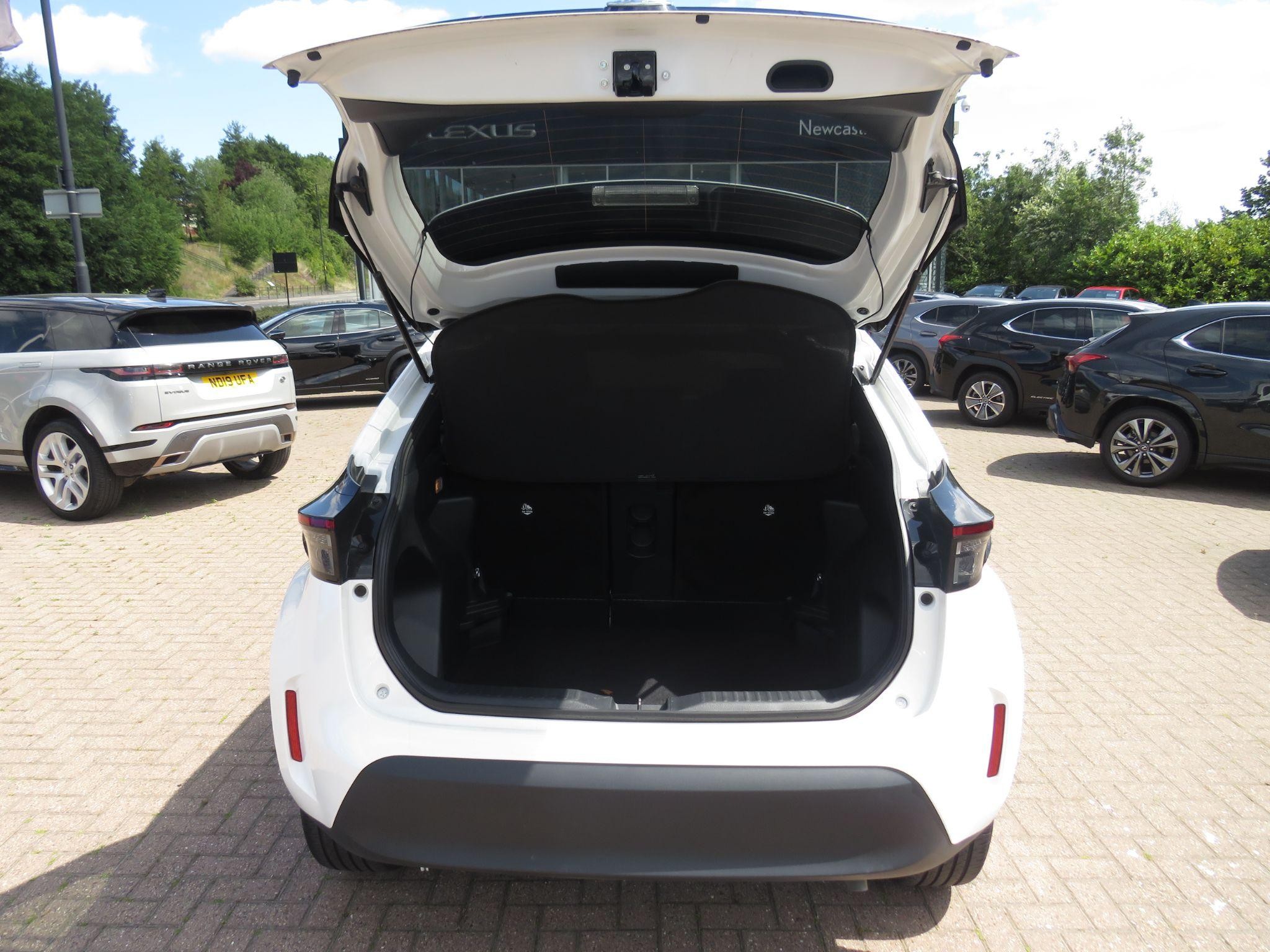 Toyota Yaris Cross Image 12