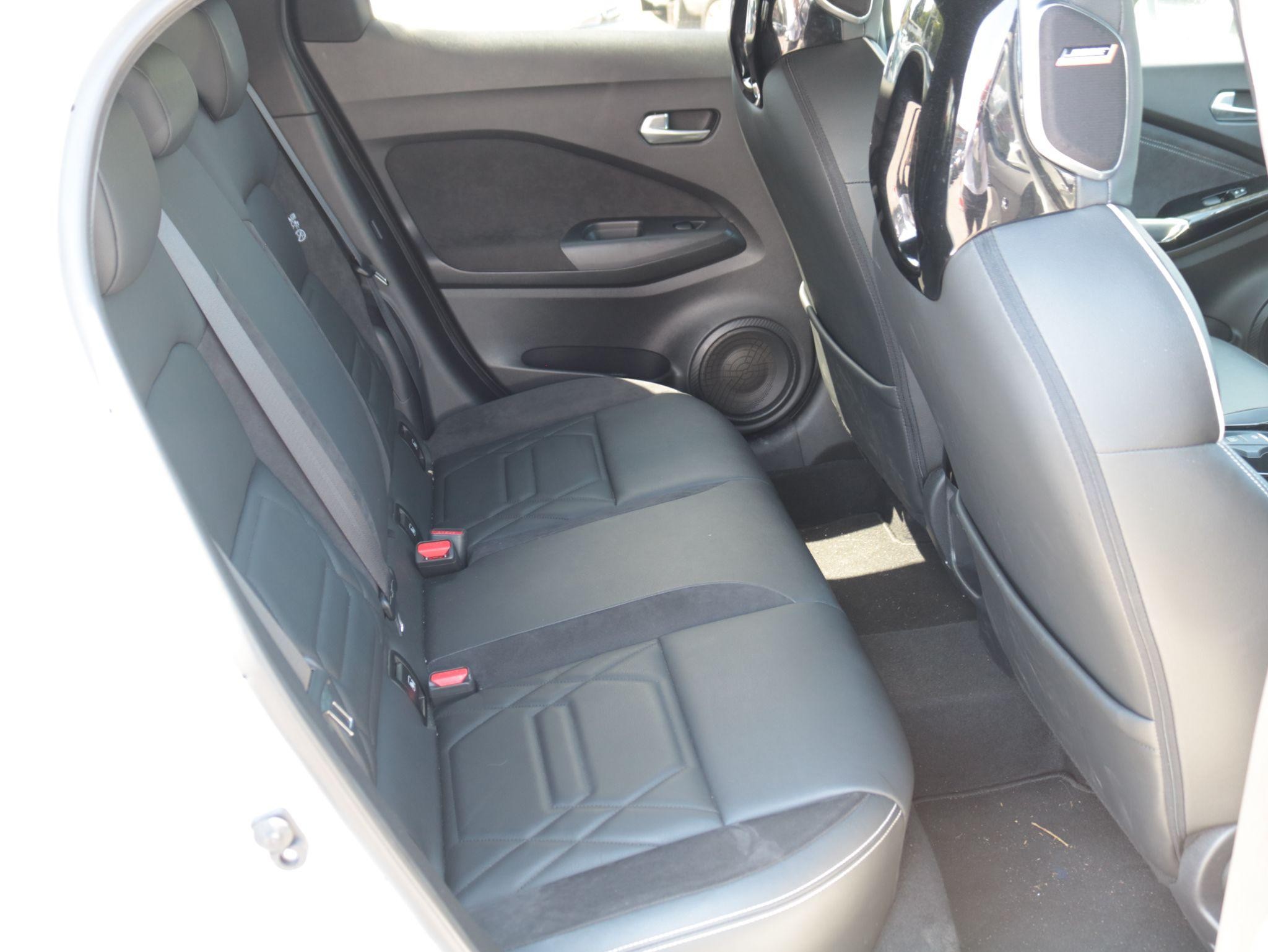Nissan Juke Image 21