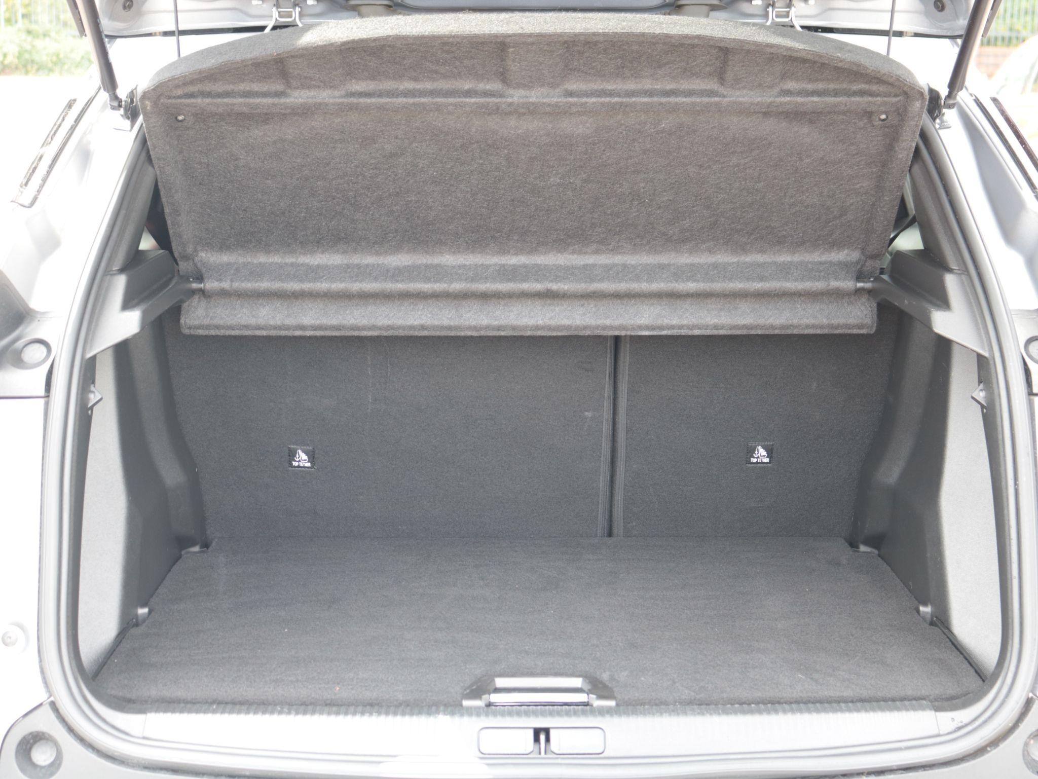 Peugeot 2008 Image 9