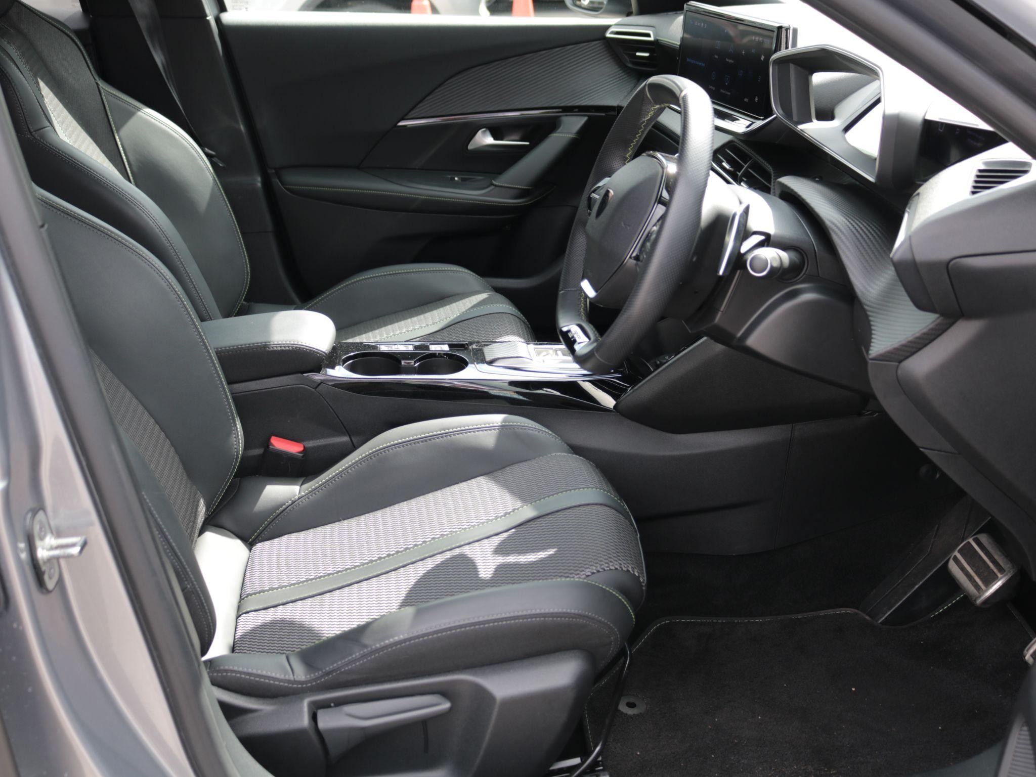 Peugeot 2008 Image 10