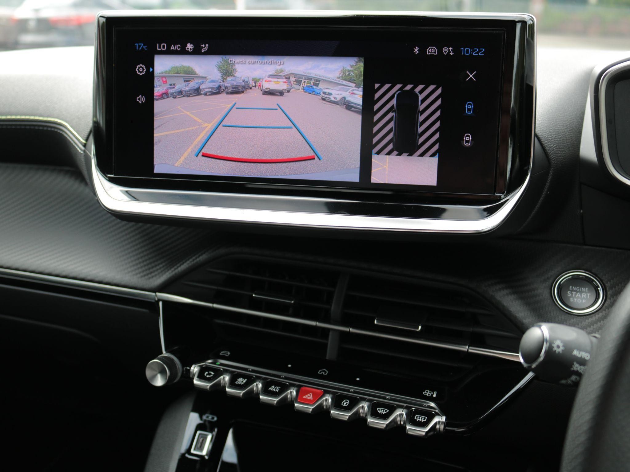Peugeot 2008 Image 18