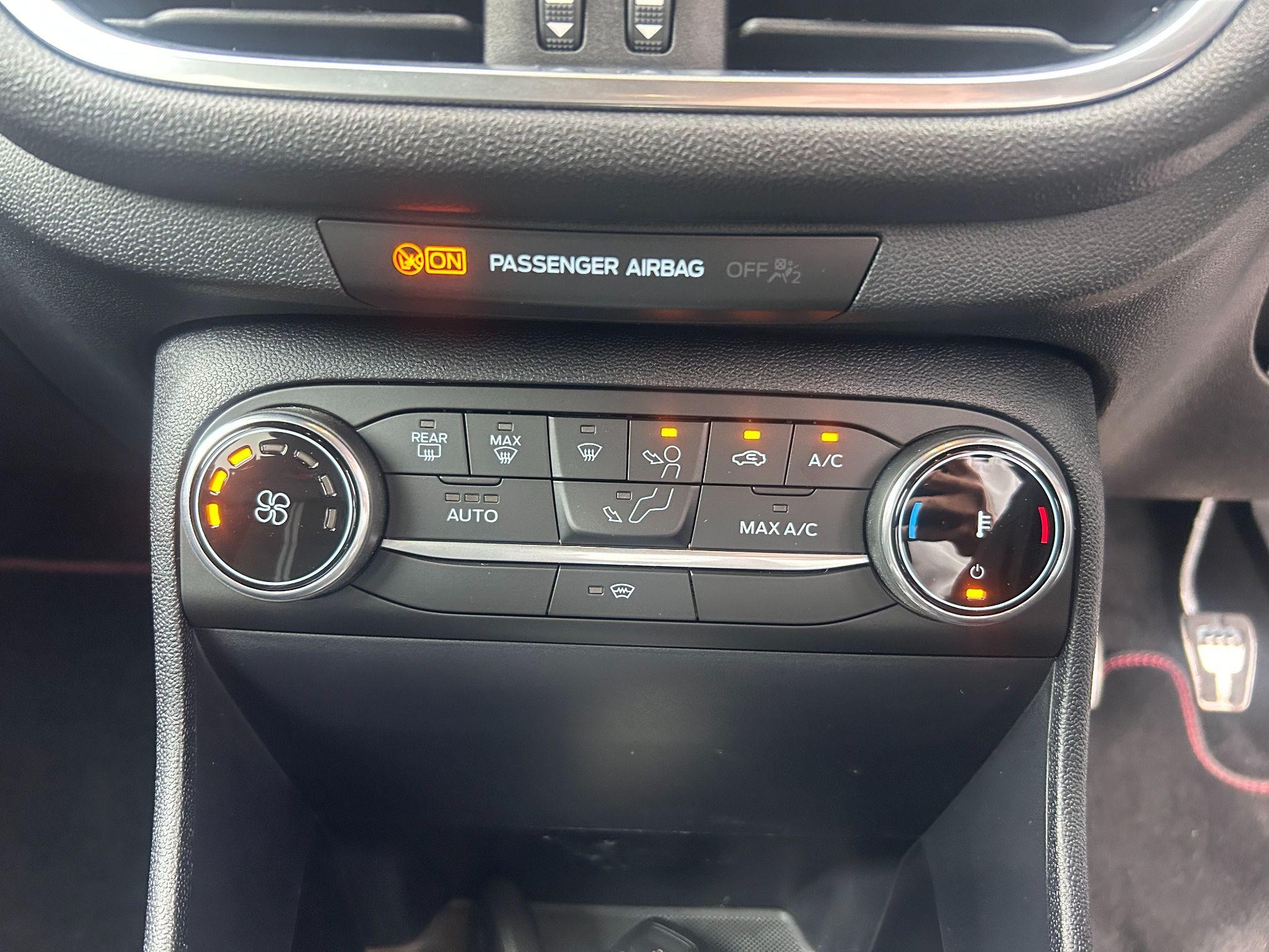 Ford Fiesta Image 20