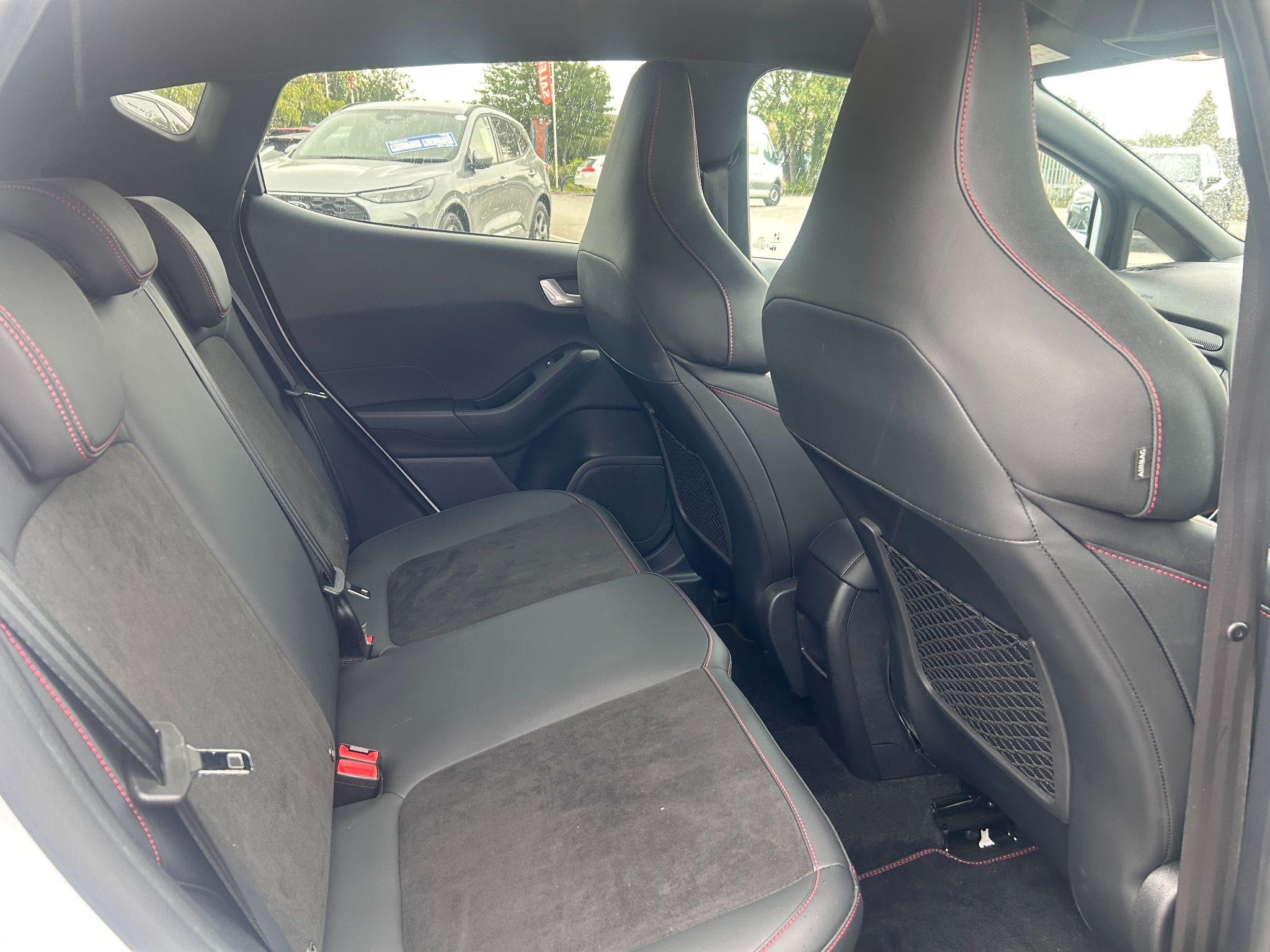 Ford Fiesta Image 22