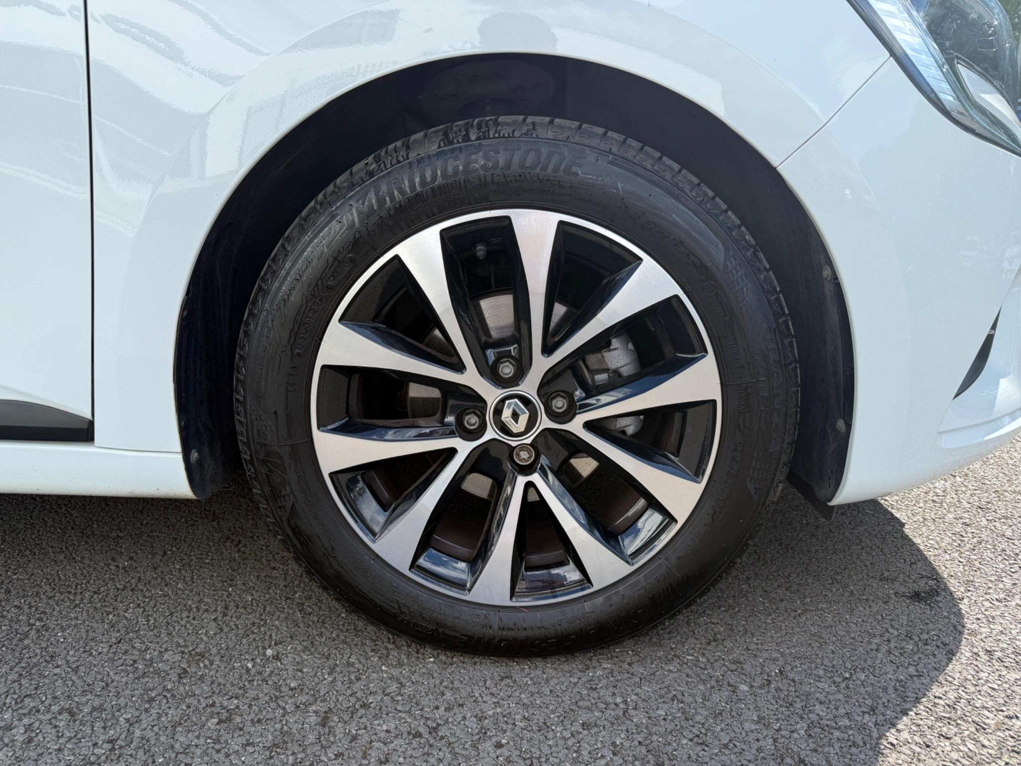 Renault Clio Image 11